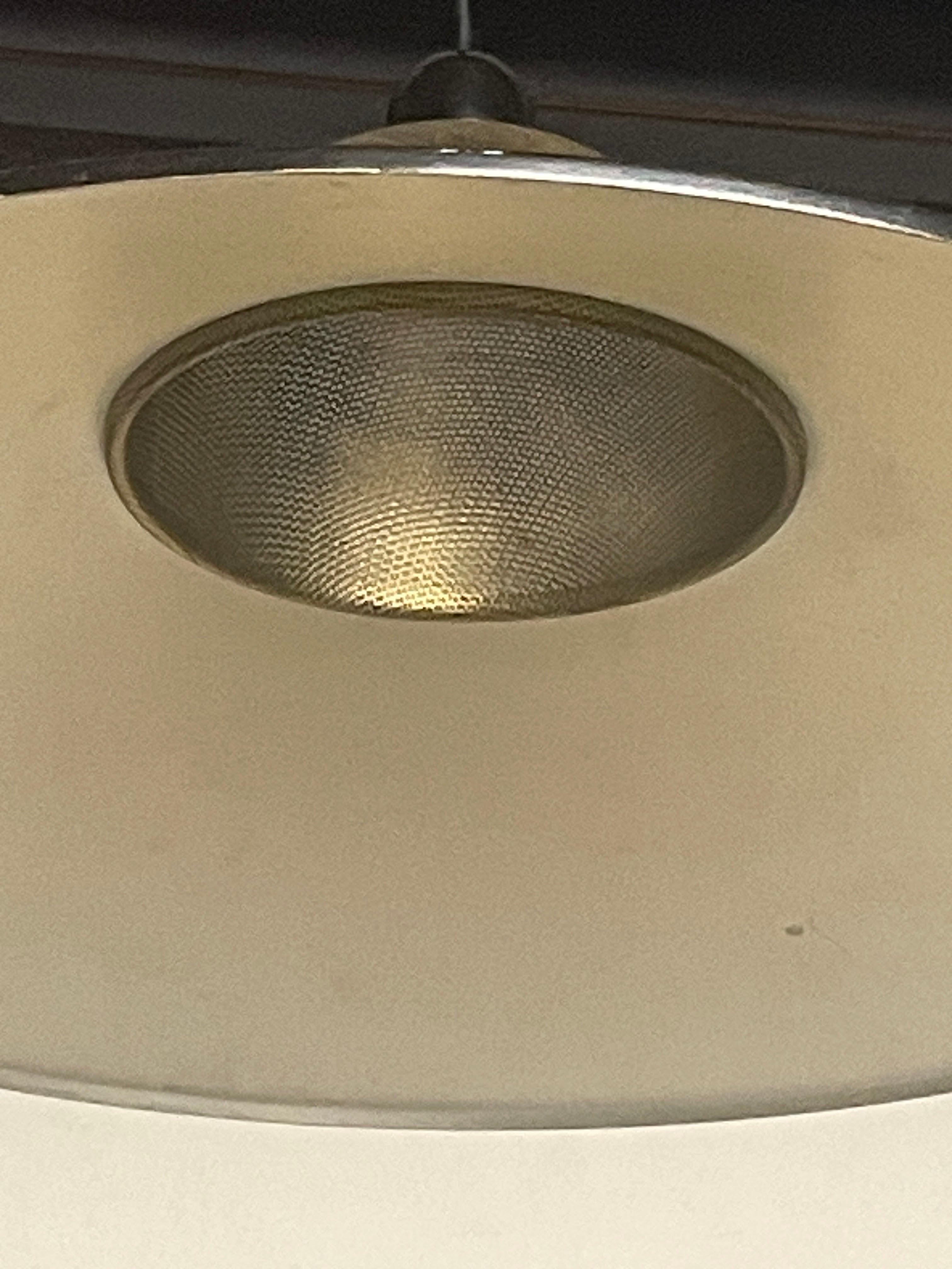 Lampada a sospensione anni '70, ottone e metallo cromato In condizioni buone in vendita a SAN PIETRO MOSEZZO, NO