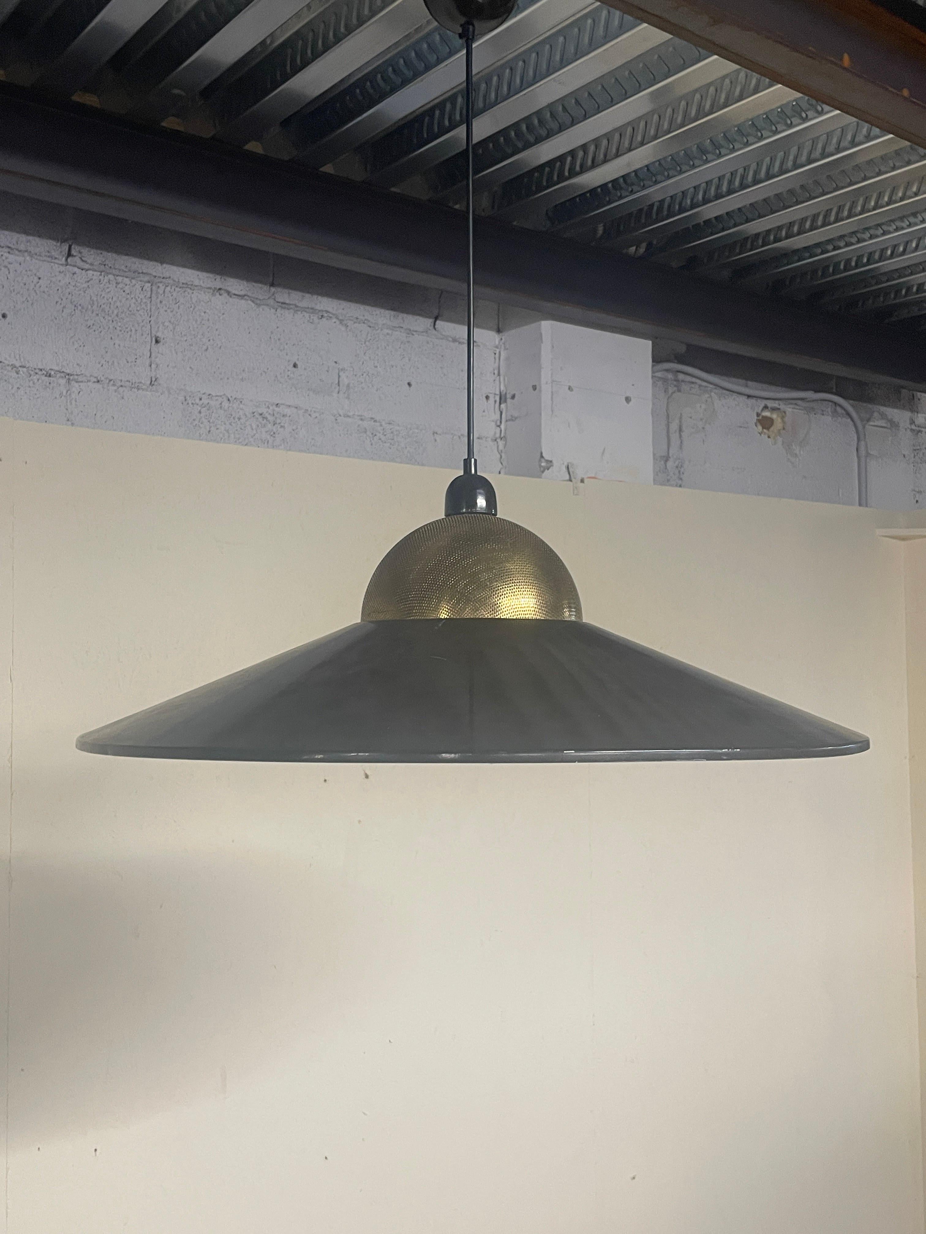 Lampada a sospensione anni '70, ottone e metallo cromato in vendita 1