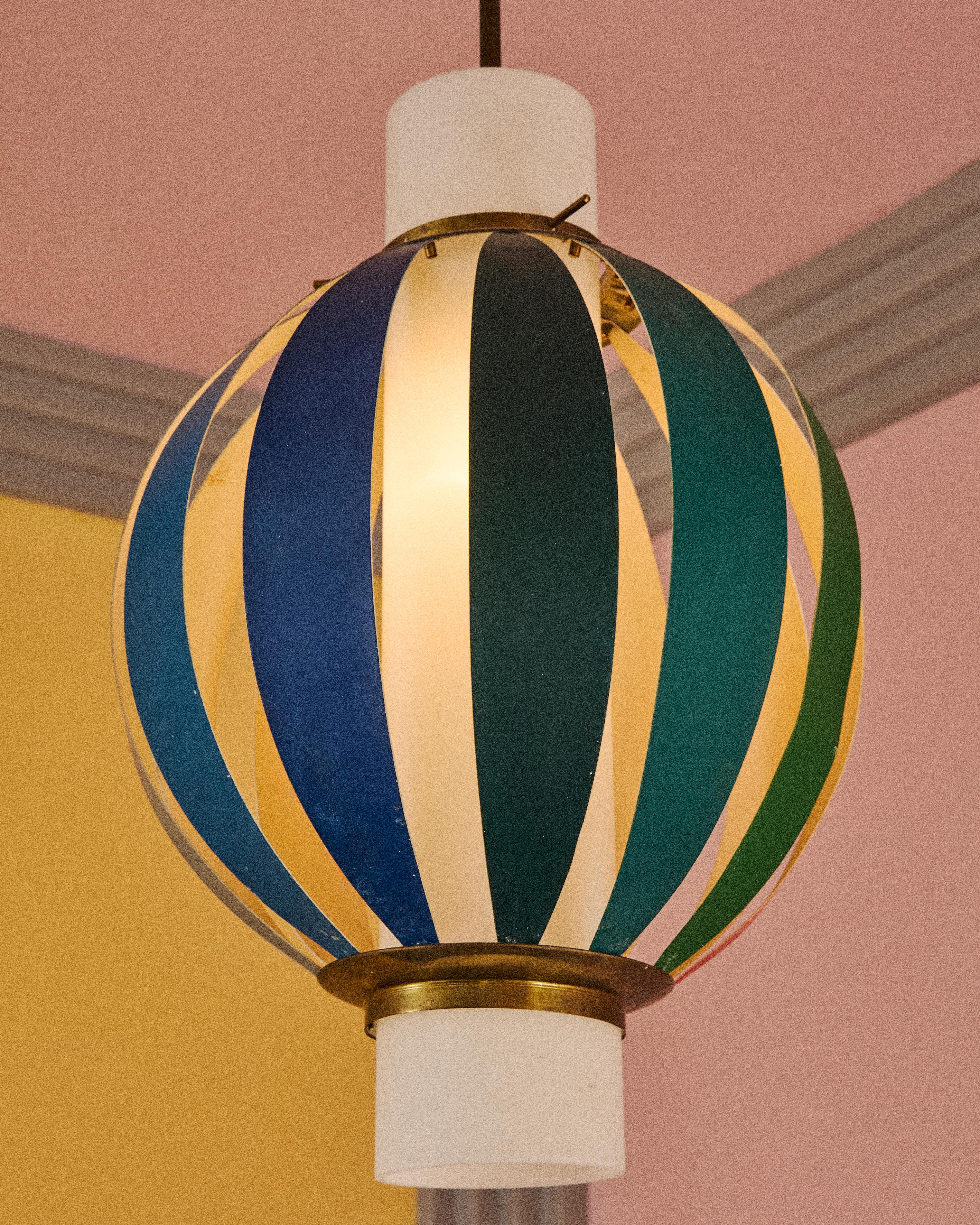 Lampada a sospensione Arcobaleno, design Angelo Lelii per Arredoluce, Italia In condizioni buone in vendita a Milano, Lombardia