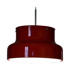 Lampe suspendue rouge "Bumling" par Anders Pehrson