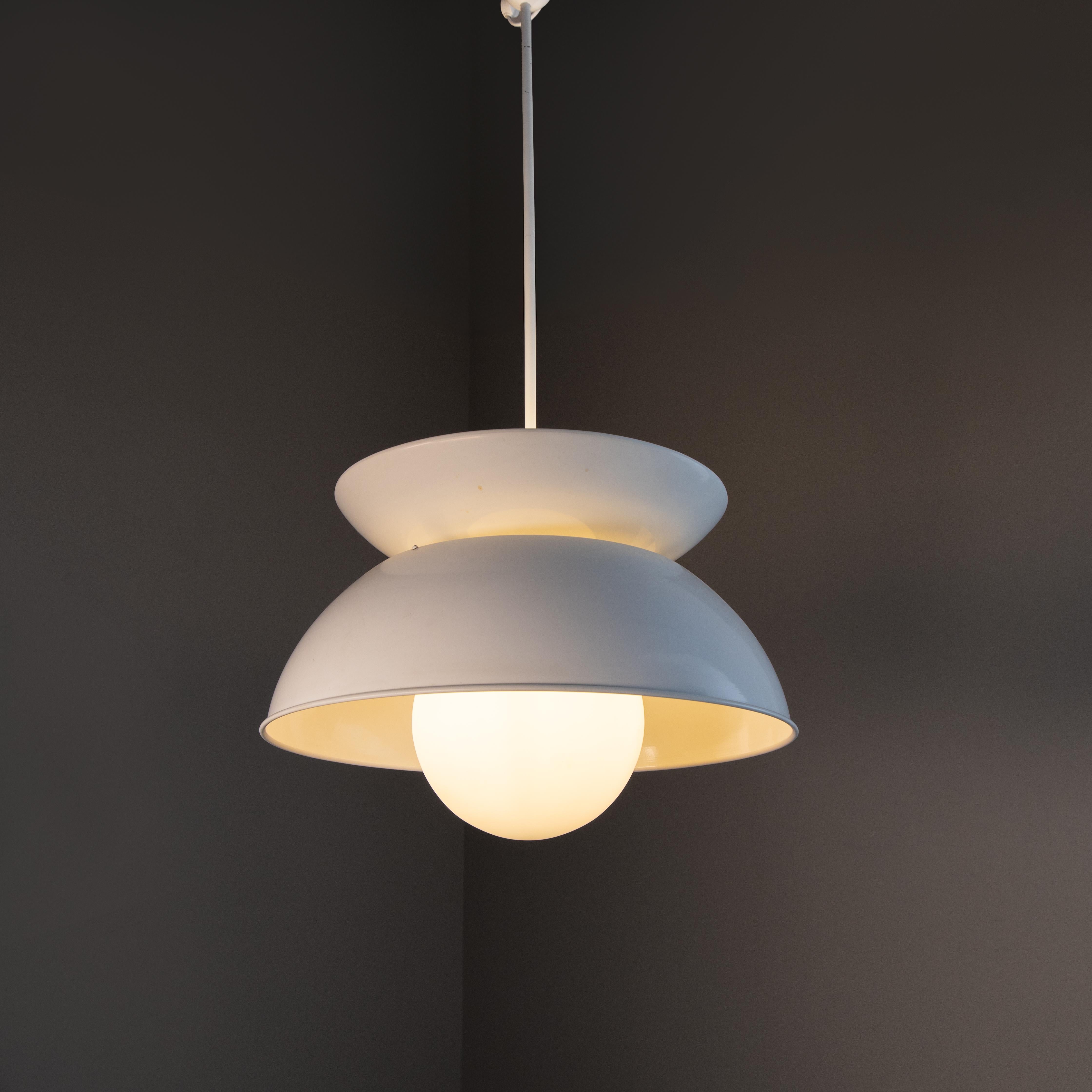 Mid-Century moderno Lampada a sospensione Cetra, Vico Magistretti, Artemide, 1960 in vendita