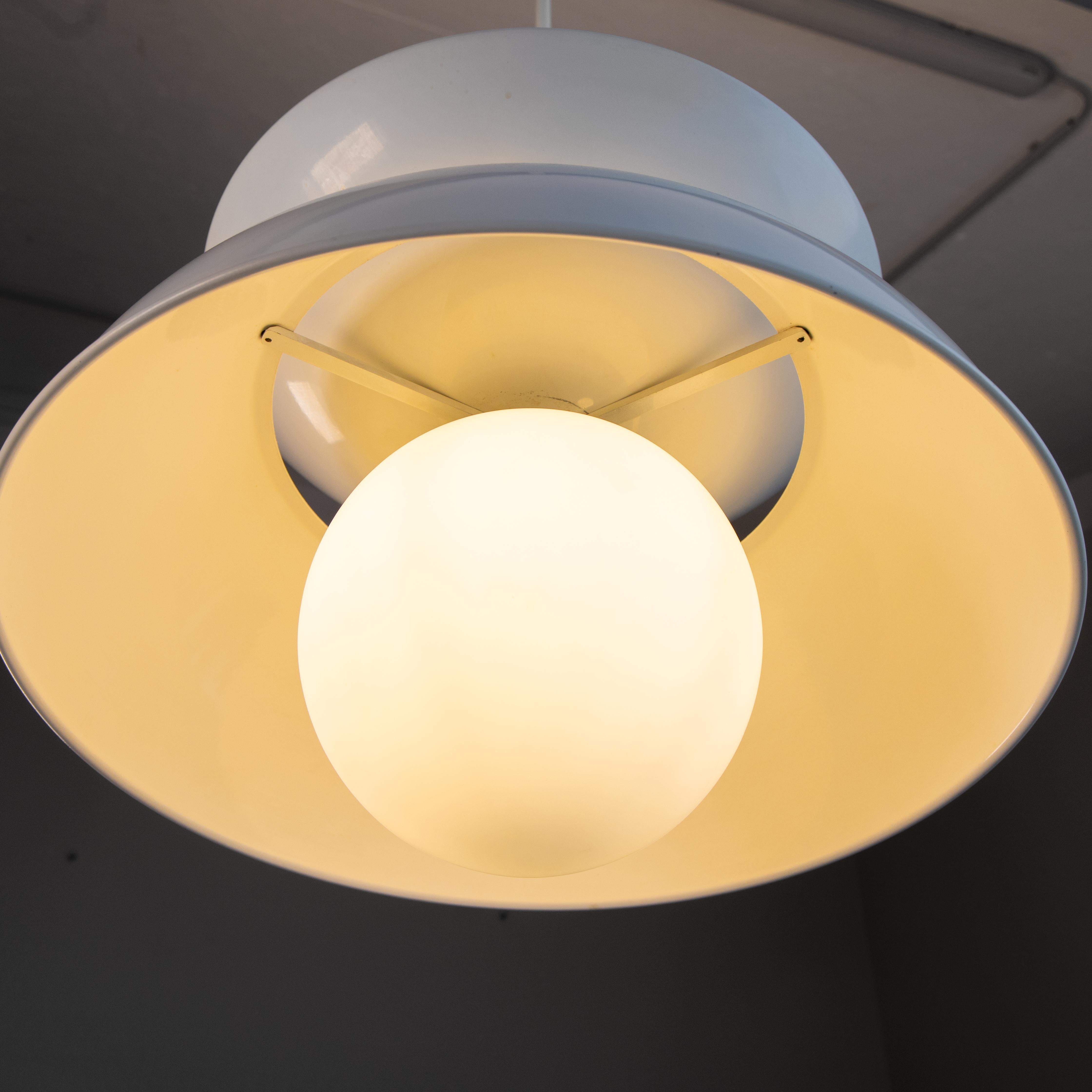 Metallo Lampada a sospensione Cetra, Vico Magistretti, Artemide, 1960 in vendita