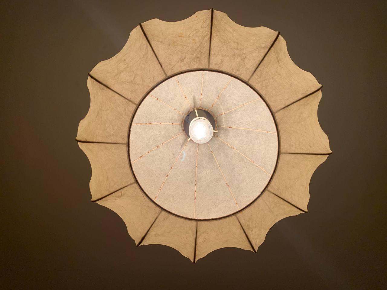 Lampada a sospensione Cocoon di Friedel Wauver per Goldkant Leuchten, 1960 in vendita 3