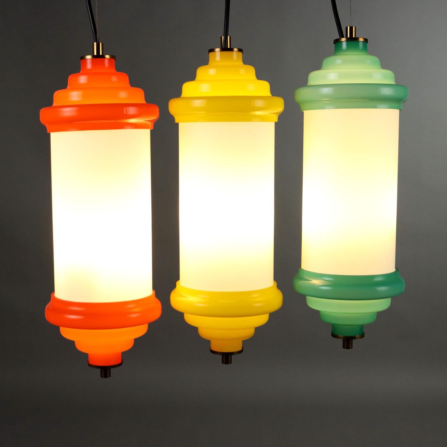 Italian Lampada a sospensione con vetri colorati Anni 60 in vendita