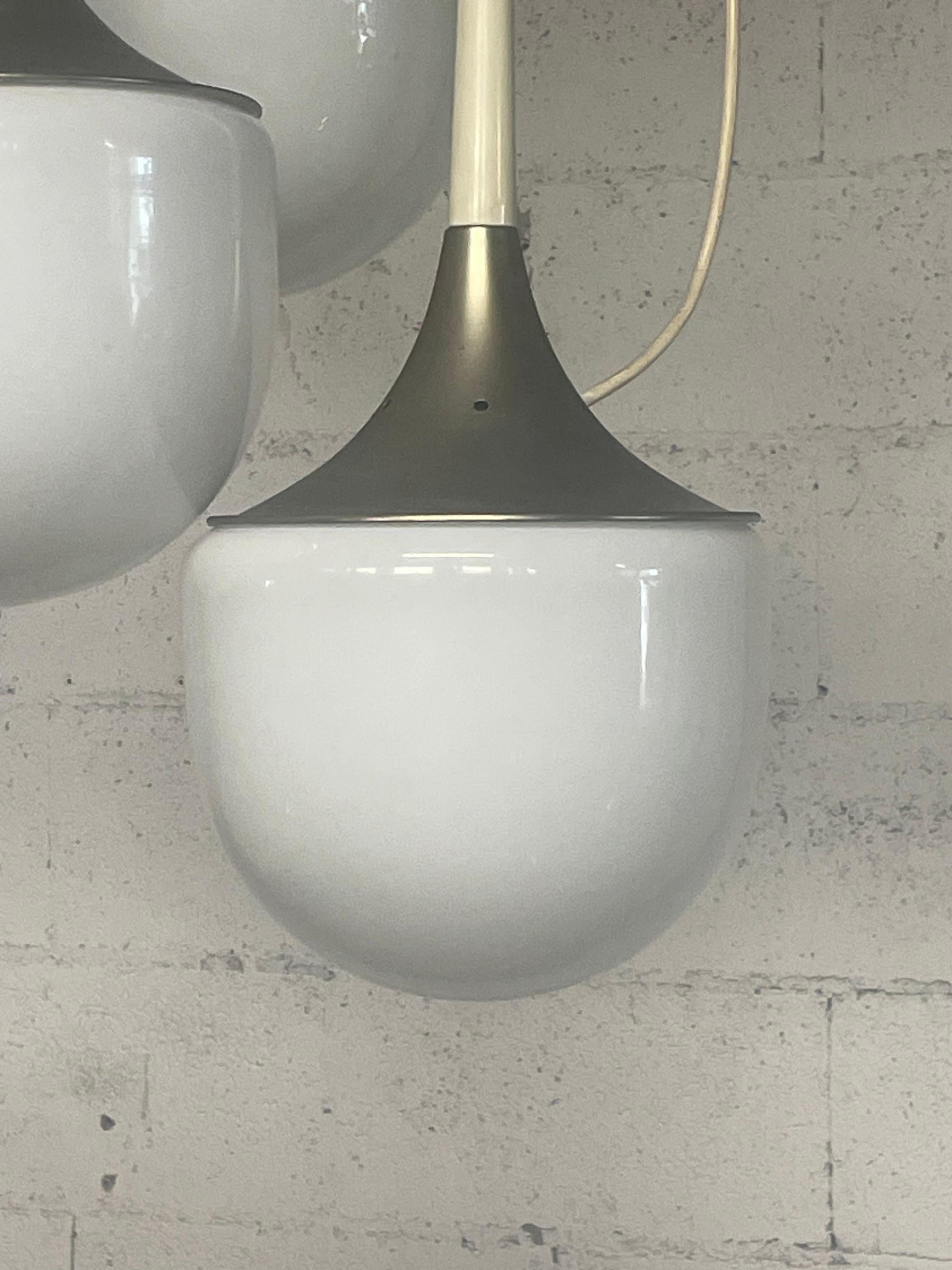 Esperia pendant lamp from the 1970s In Good Condition For Sale In SAN PIETRO MOSEZZO, NO