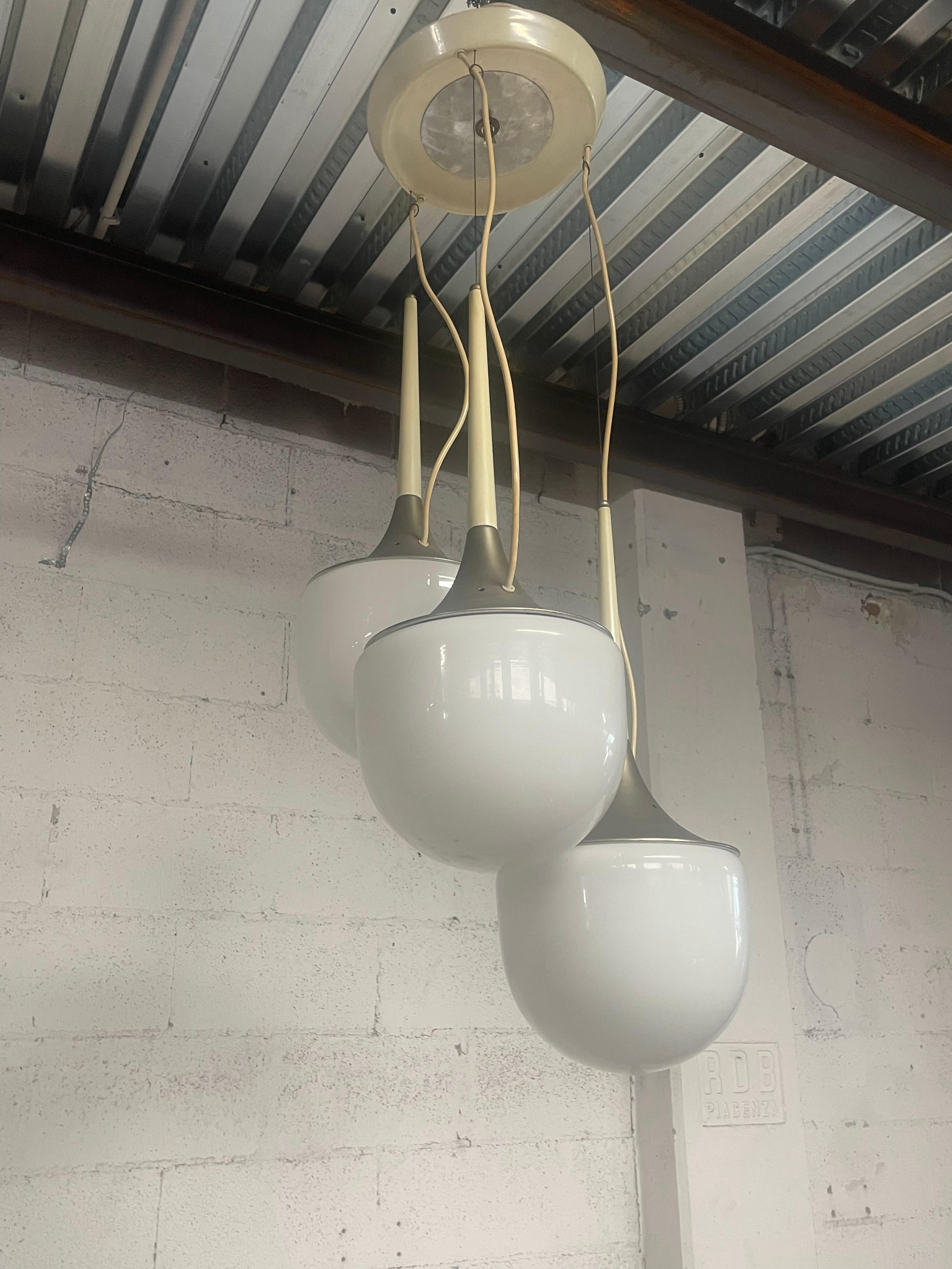 Esperia pendant lamp from the 1970s For Sale 1