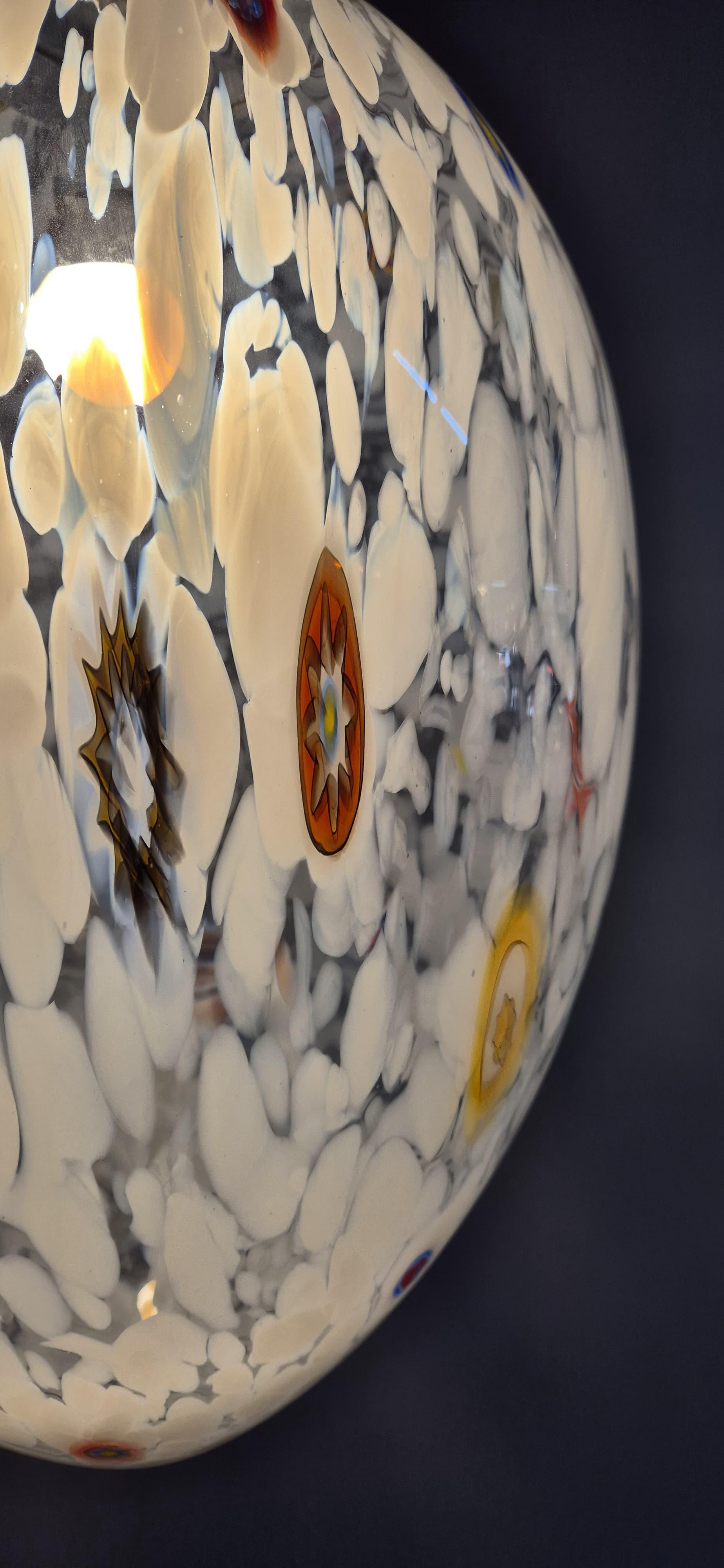 Italian Lampada a sospensione Egg in vetro di Murano in vendita