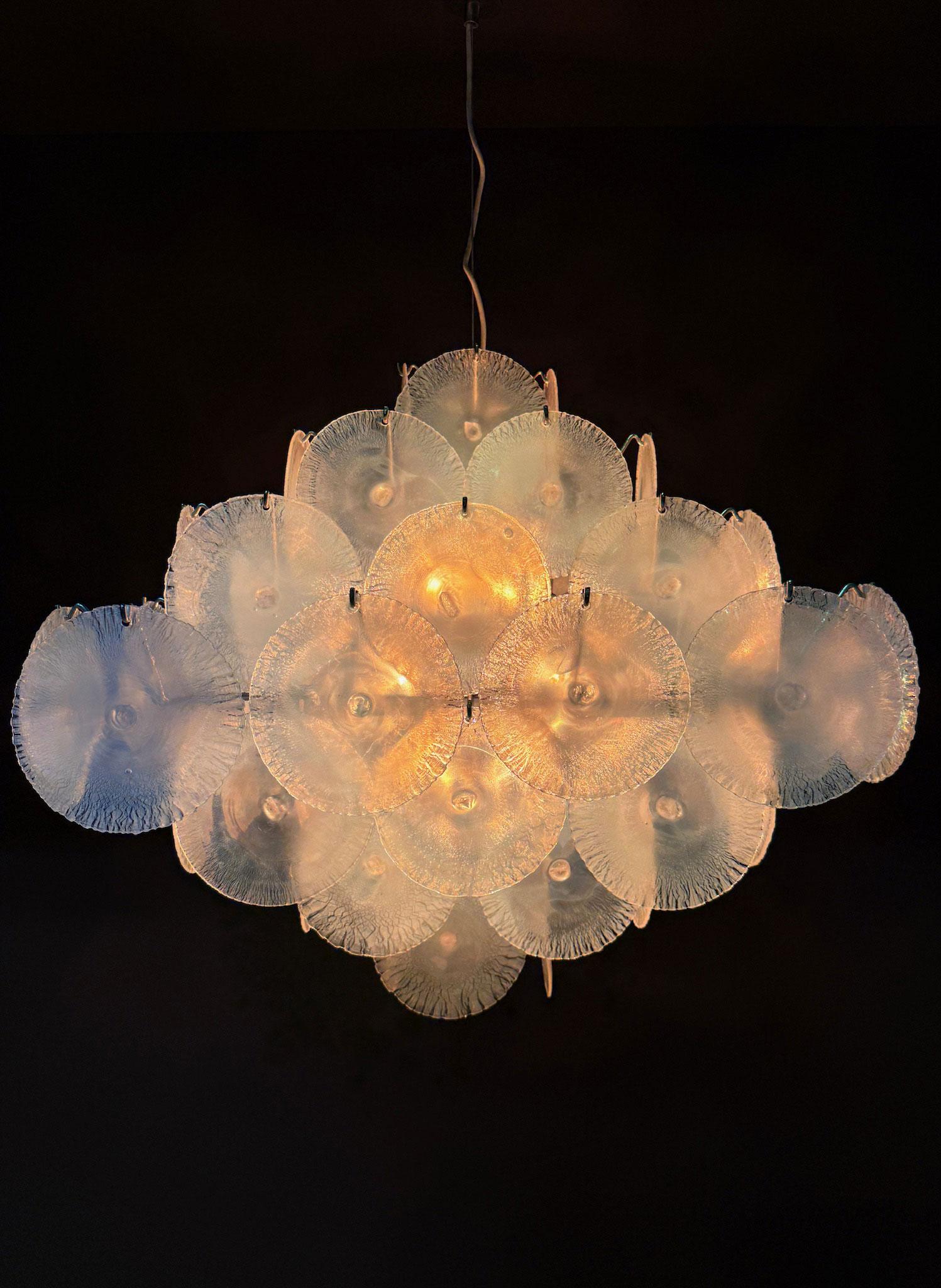 Lampada a sospensione in vetro di Murano disegnata da Carlo Nason per Mazzega In condizioni buone in vendita a Milano, Lombardia
