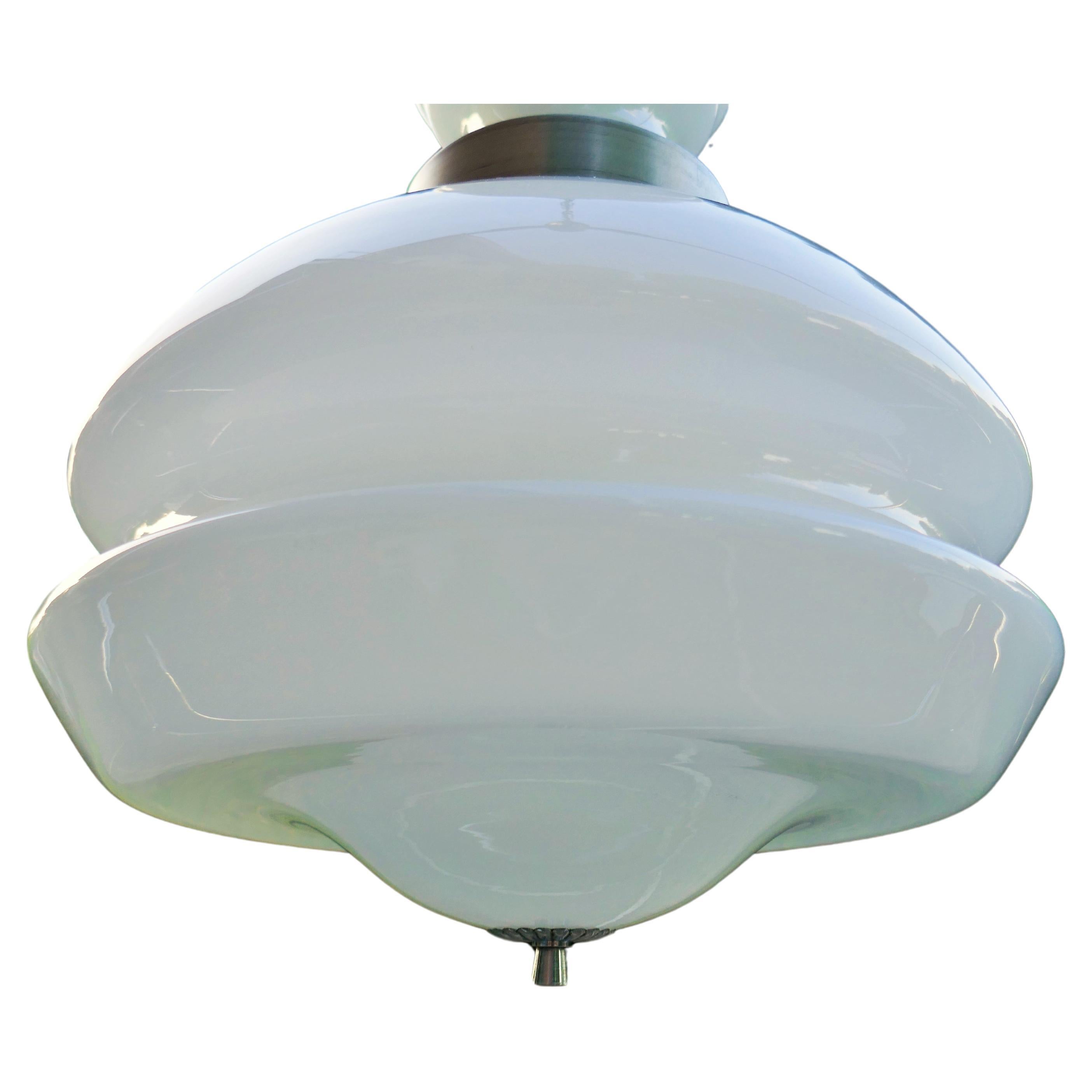 Lampada a sospensione in vetro opalino in vendita 2