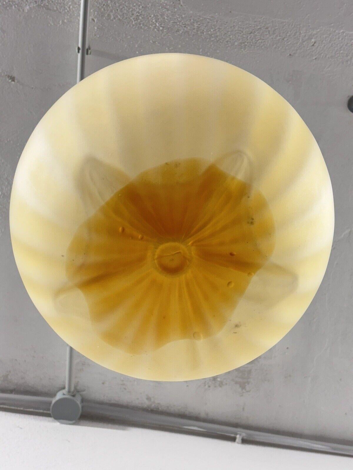 Ottone Lampada a Sospensione In Vetro Satinato Anni 70 Design Modernariato in vendita