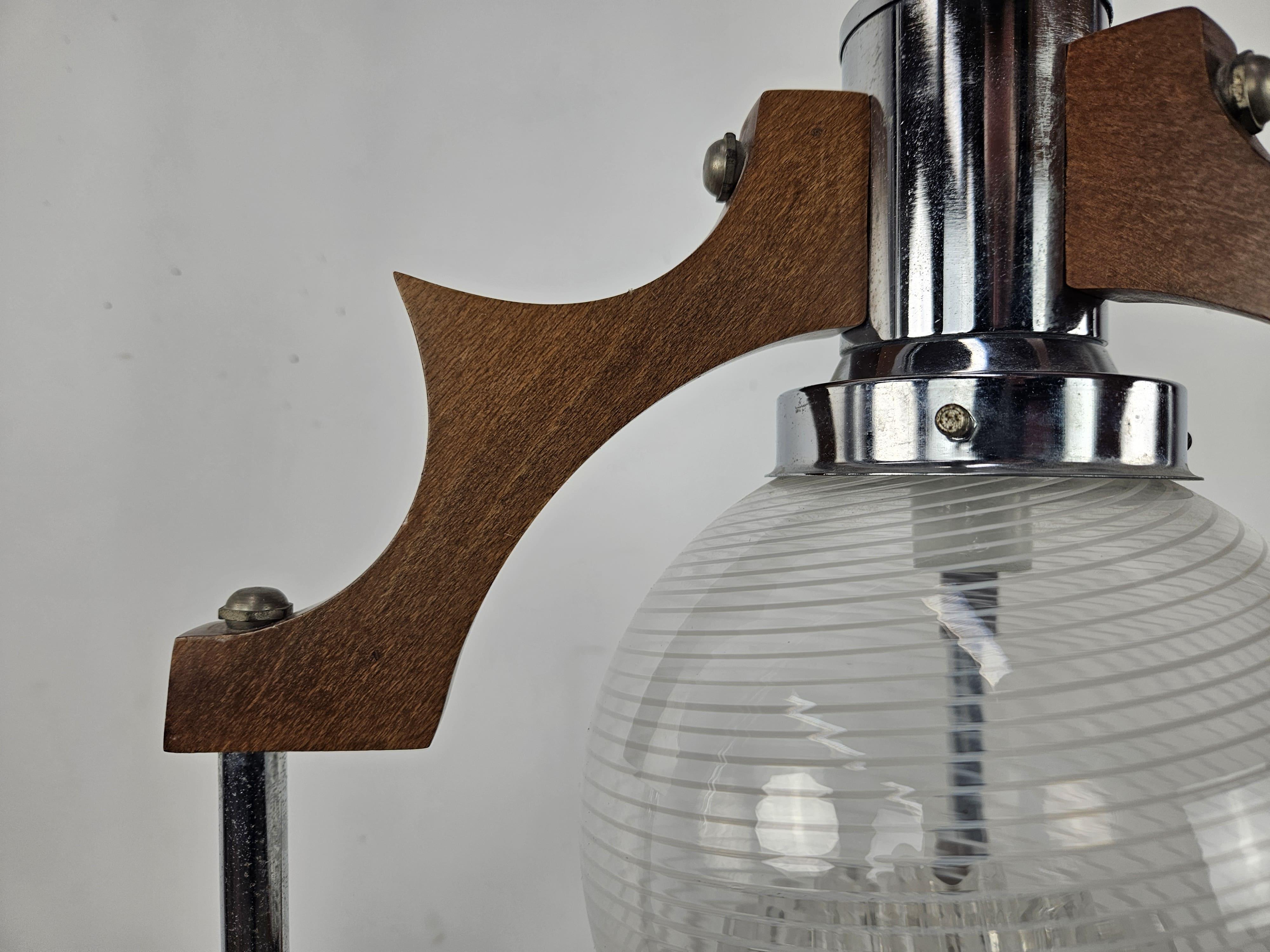 Italian pendant lamp from the 1970s attributed to Mazzega In Good Condition For Sale In Premariacco, IT
