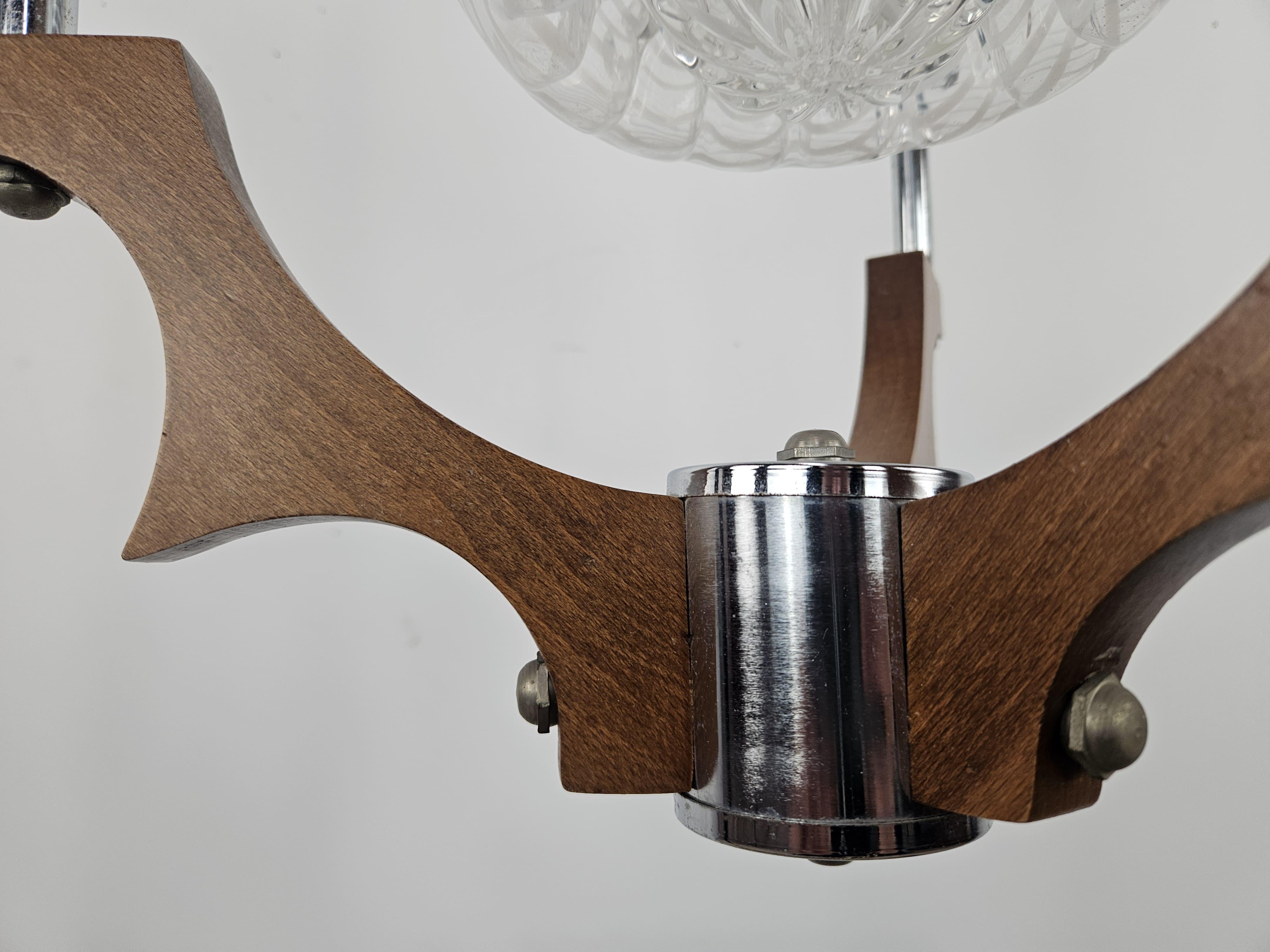 Italian pendant lamp from the 1970s attributed to Mazzega For Sale 1