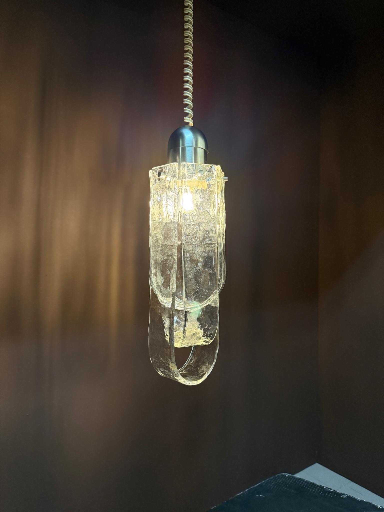 Late 20th Century Lampada a sospensione LS187, design Carlo Nason per A.V. Mazzega in vendita