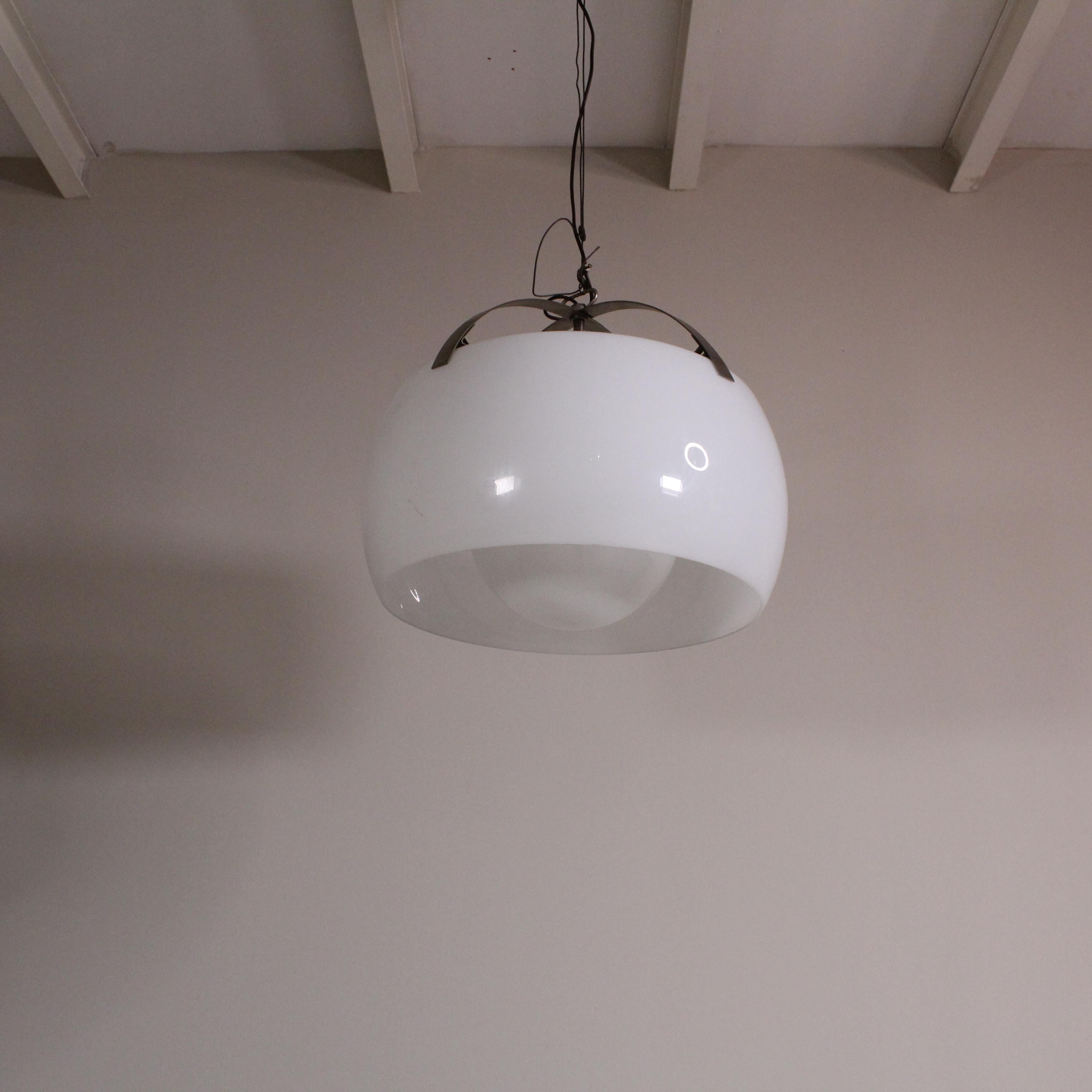 Lampada a sospensione Omega, Vico Magistretti, Artemide in vendita 4