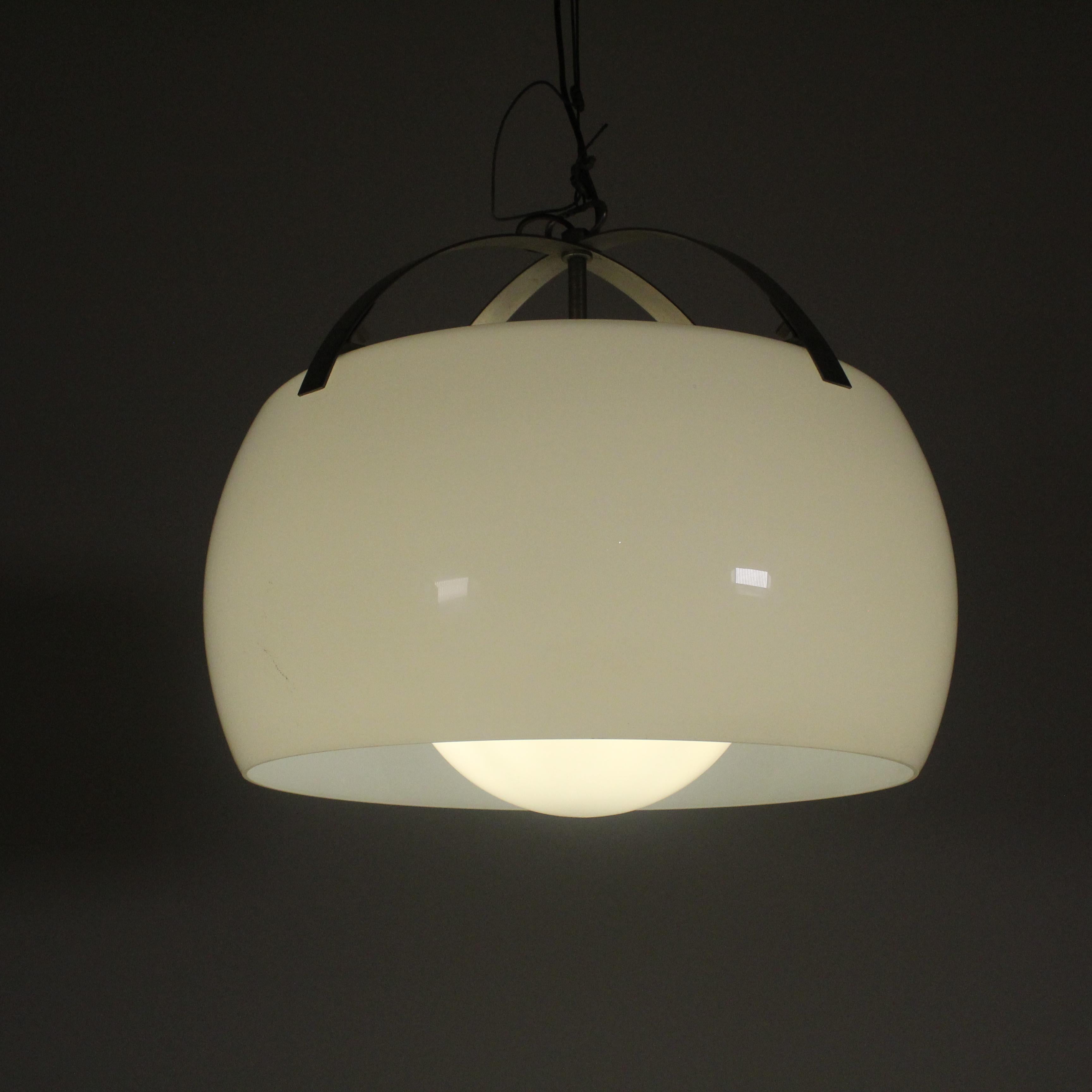Lampada a sospensione Omega, Vico Magistretti, Artemide in vendita 1