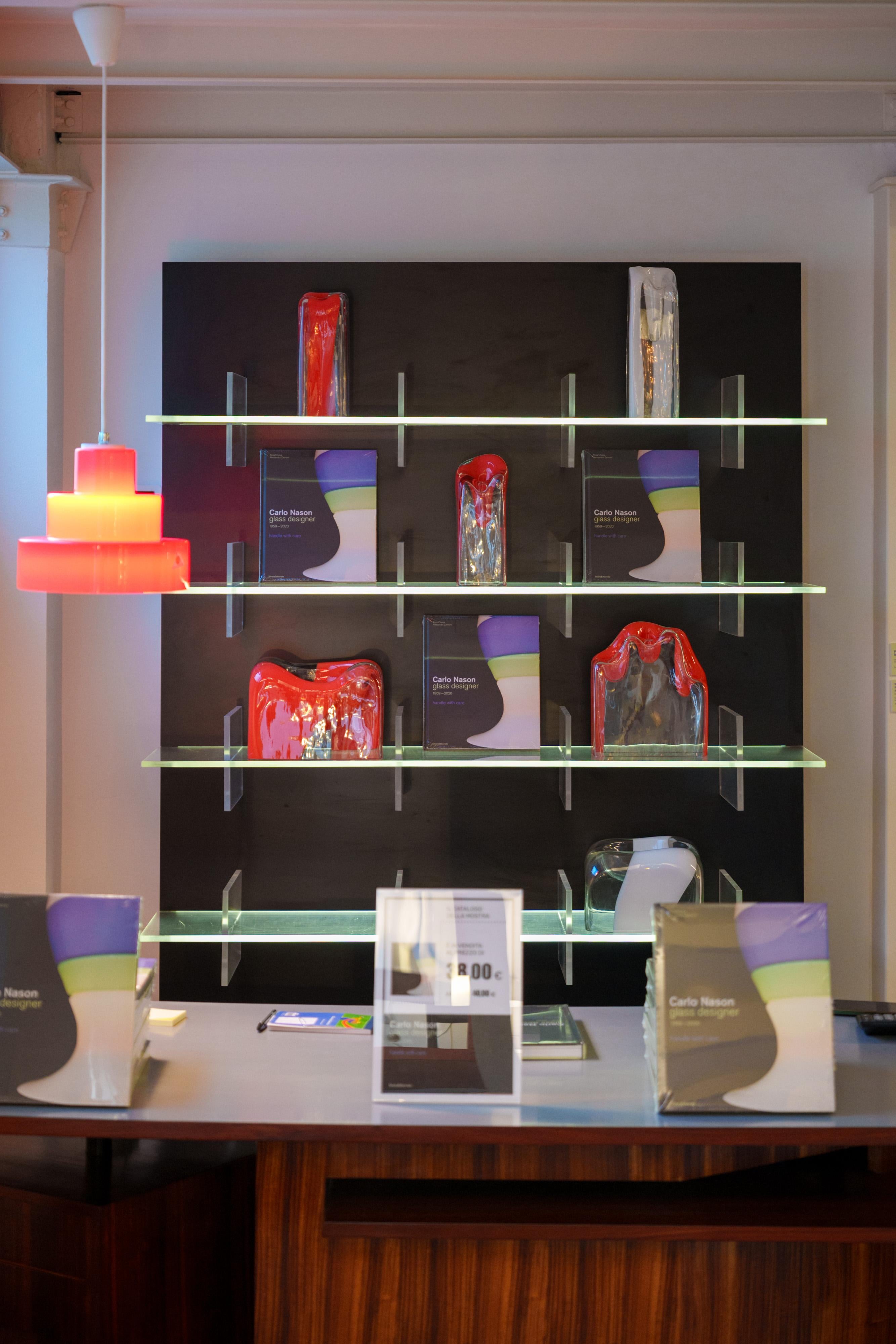 Lámpara colgante roja, diseño Carlo Nason para AV Mazzega, Italia Cristal de Murano en venta