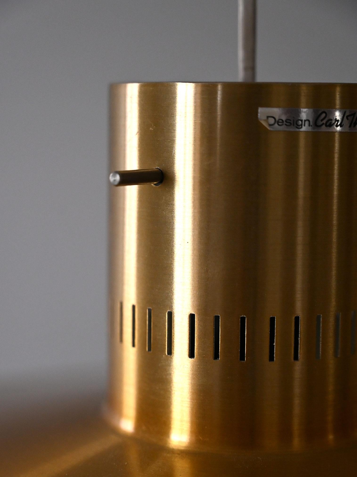 Lampada a sospensione svedese in metallo anni '70 – Design vintage In condizioni buone in vendita a Brescia, IT