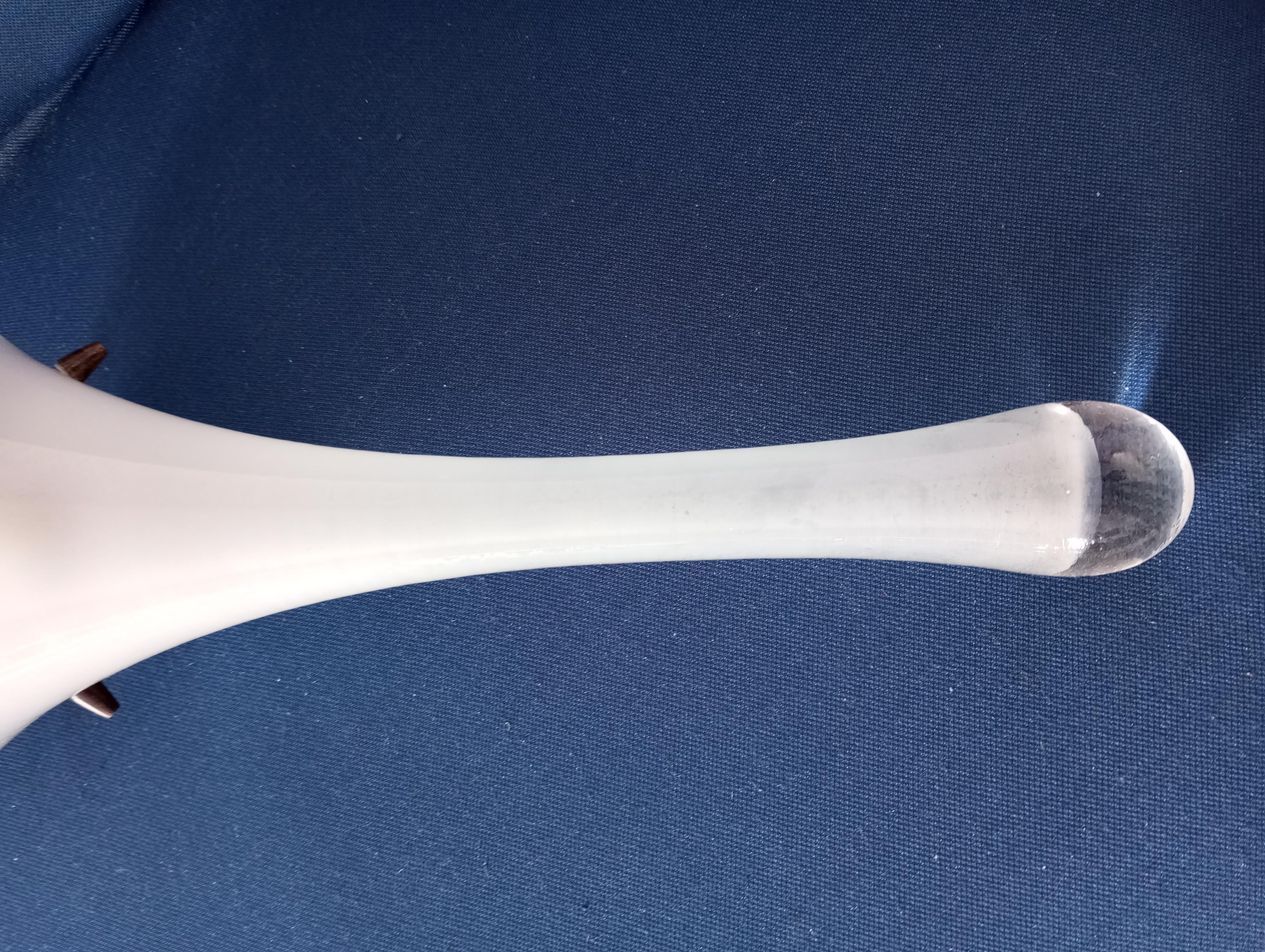 Bronzo Lampada a sospensione vintage  a forma allungata in vetro di Murano bianco in vendita
