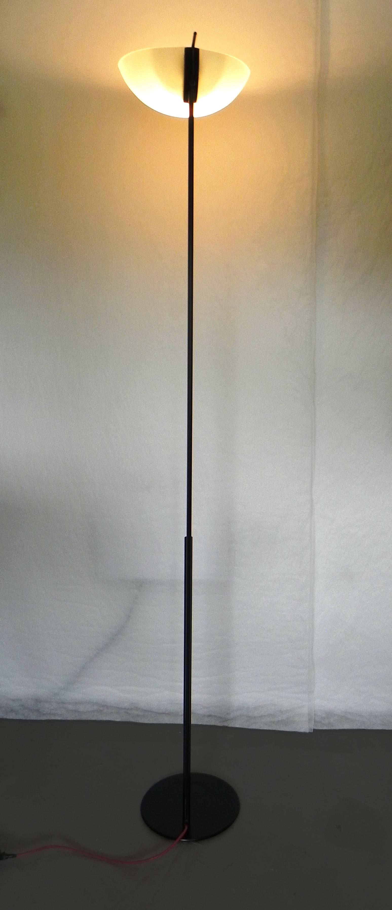 Lampada a Stelo Design, Anni 90 In Good Condition For Sale In Felino, IT