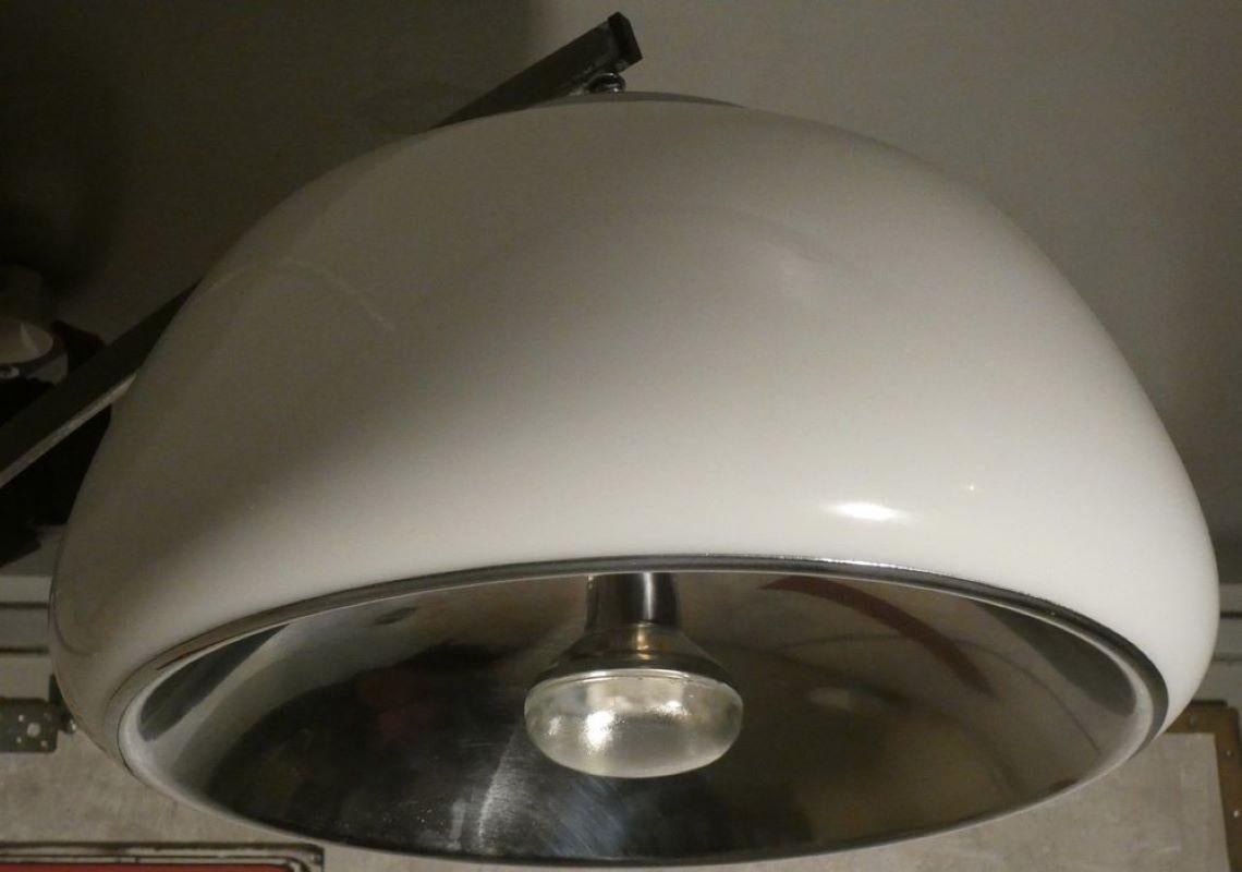 Italian Lampe à arc en acier et verre acrylique, Italie, années 1960 en vente