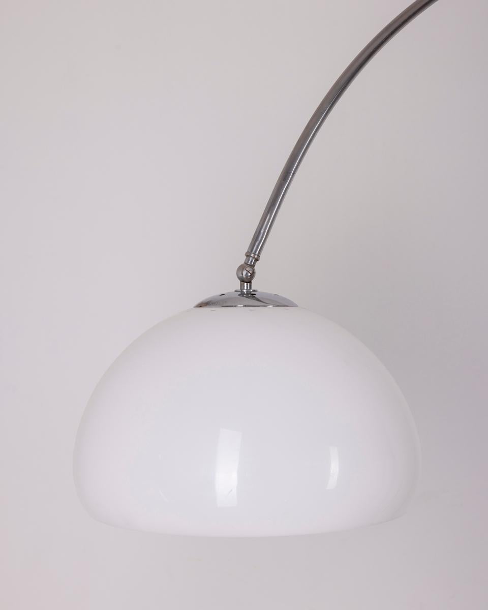 Vintage 70's adjustable arc lamp Italian design For Sale 4