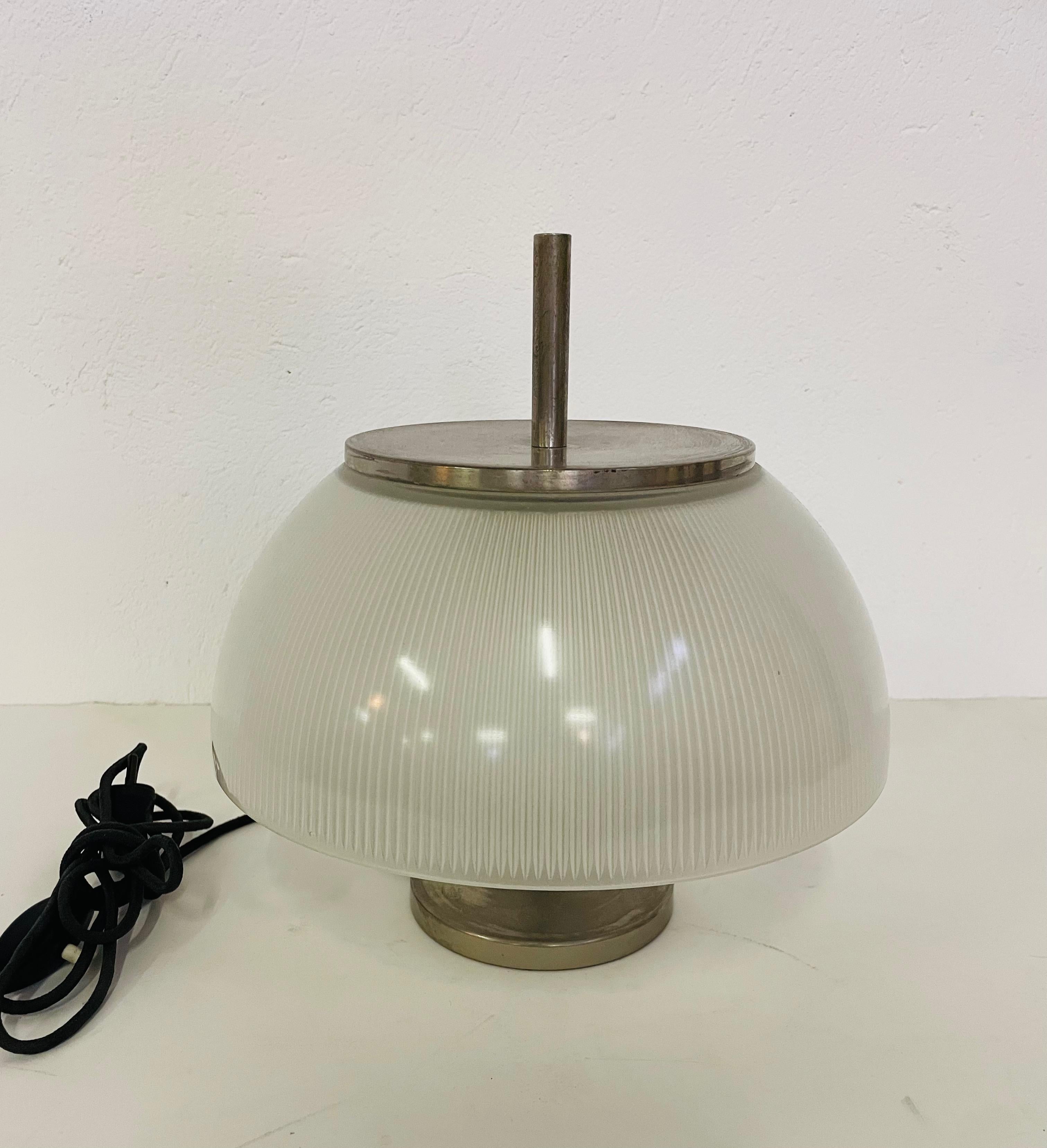 Alfetta-Leuchte von Sergio Mazza für Artemide im Zustand „Gut“ im Angebot in Busnago, IT