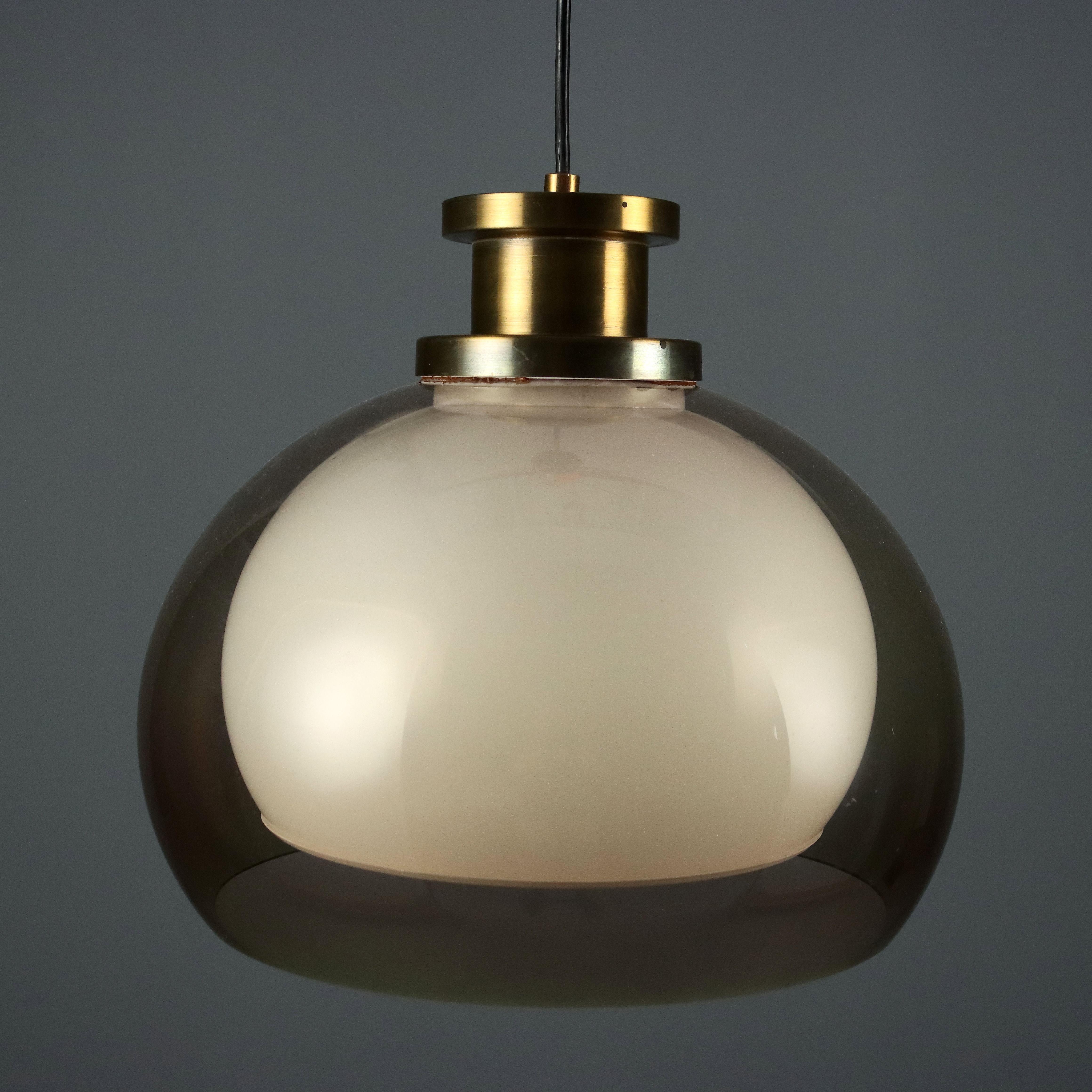 Lampada Anni '60 Con Doppia Calotta in Metacrilato in vendita 3