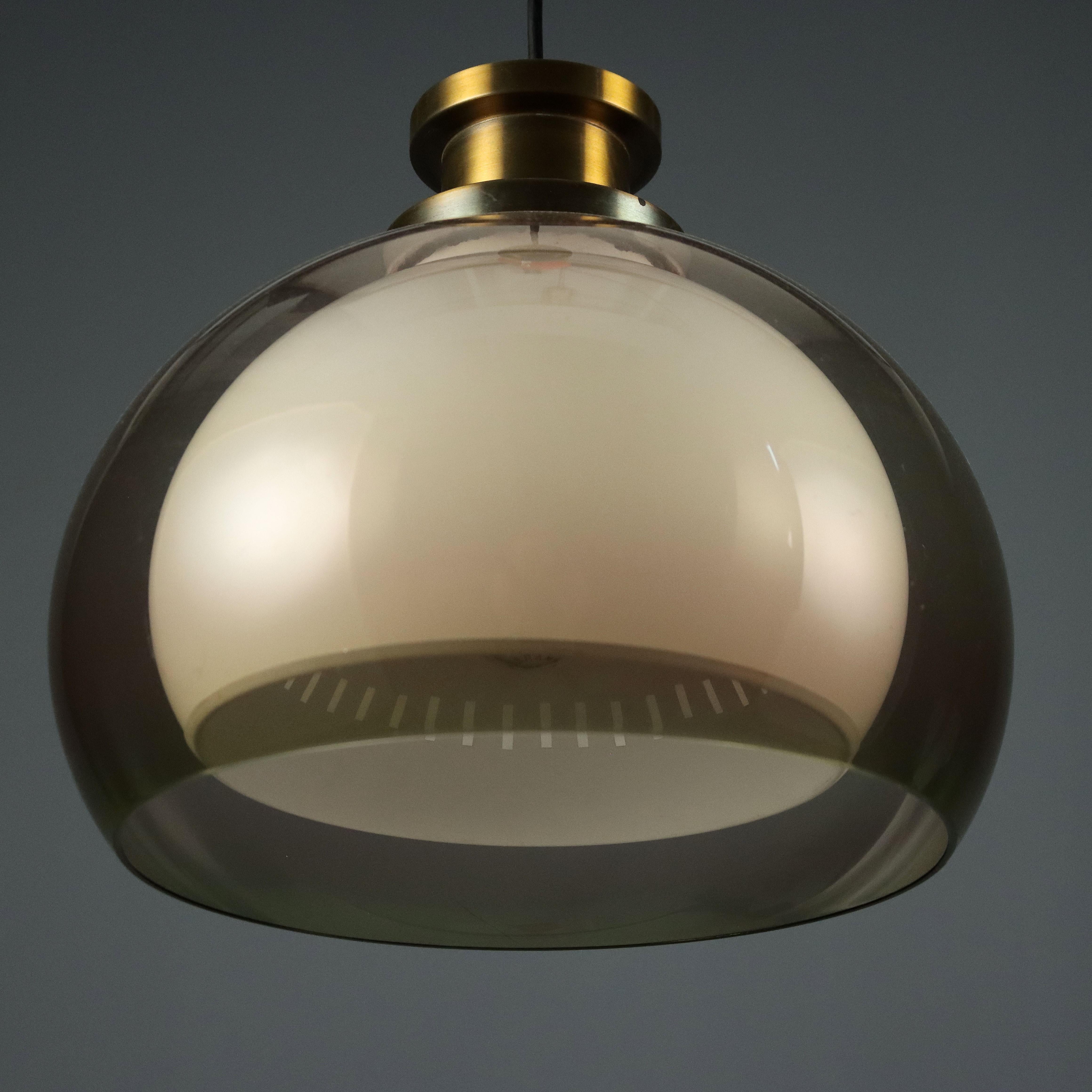Lampada Anni '60 Con Doppia Calotta in Metacrilato in vendita 4