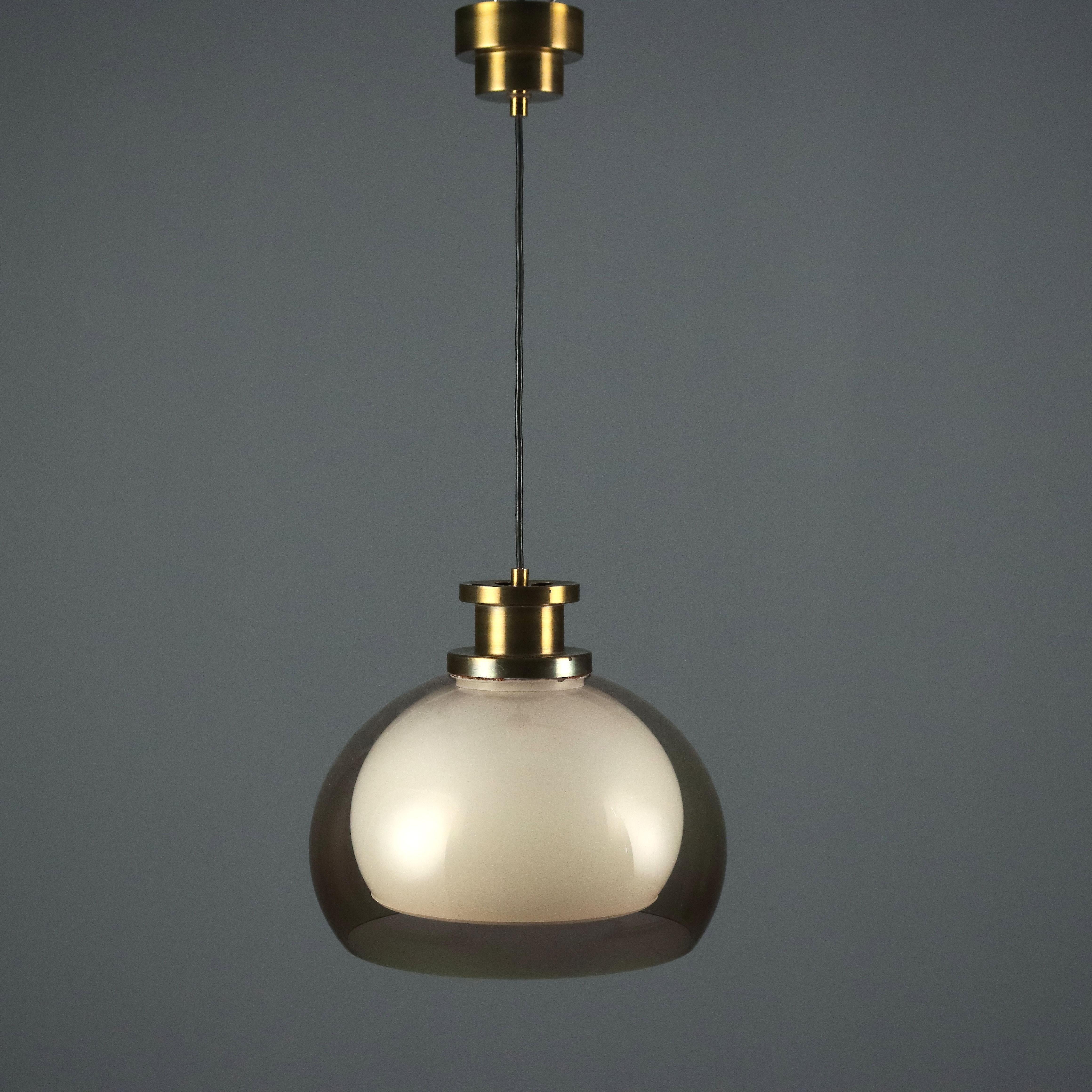 Lampada Anni '60 Con Doppia Calotta in Metacrilato in vendita 2