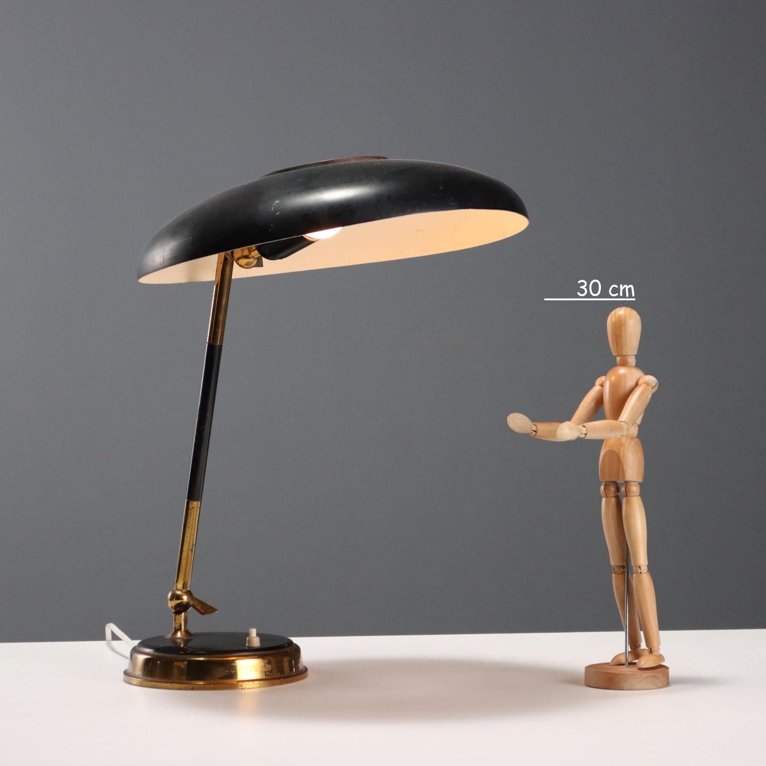 Lampada Anni 60 Design di Oscar Torlasco Moderno de mediados de siglo en venta