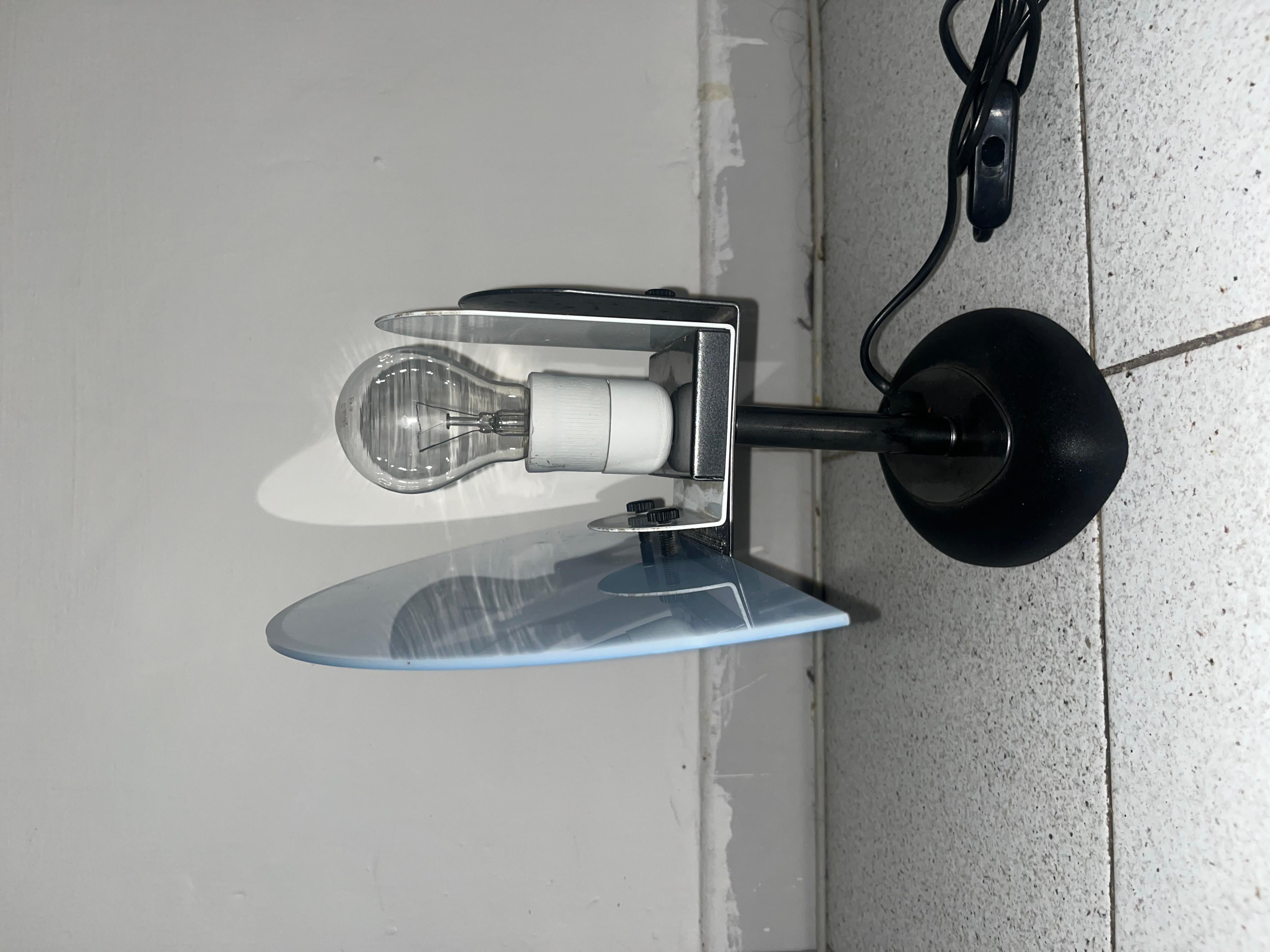 Plastique Lampe des années 80 en vente