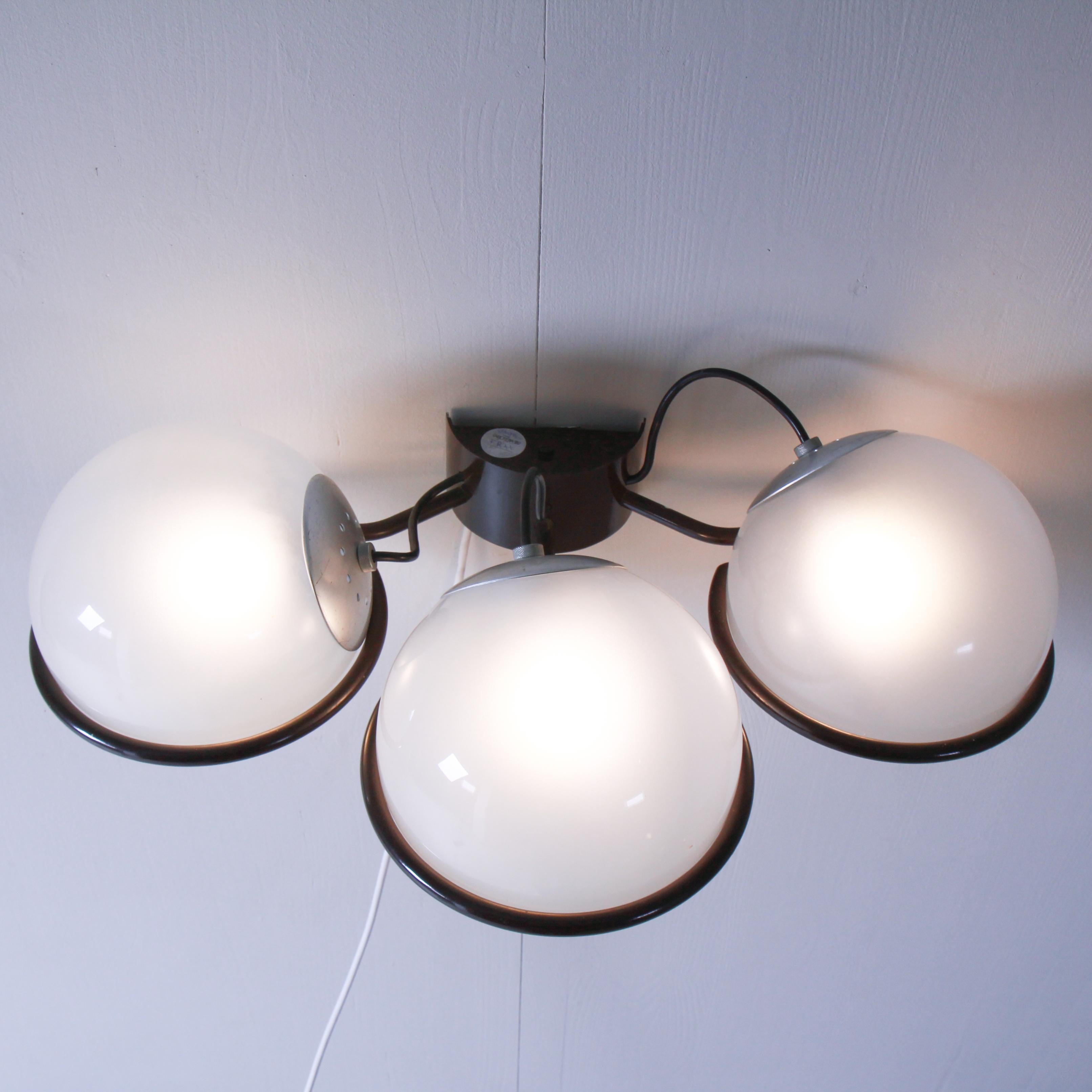 Lampada applique 3 sfere Gino Sarfatti per Arteluce, 1960 im Angebot 1