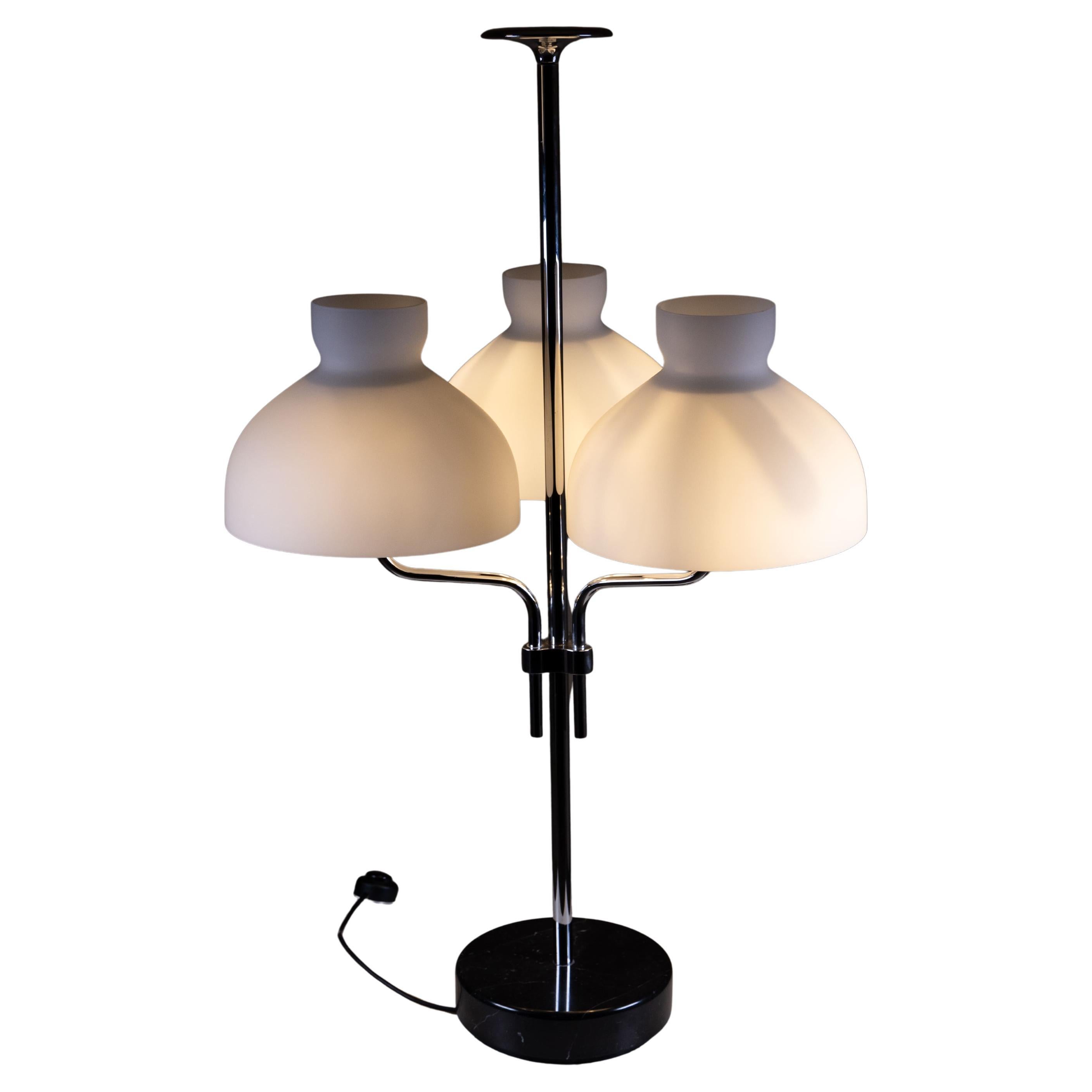 Lampada Arenzano Tre Fiamme,  Ignazio Gardella, 1960