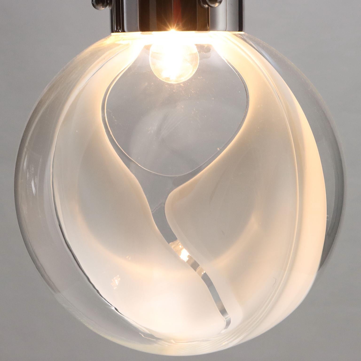 Mid-Century Modern Lamp attributable to Toni Zuccheri Years 60-70 For Sale