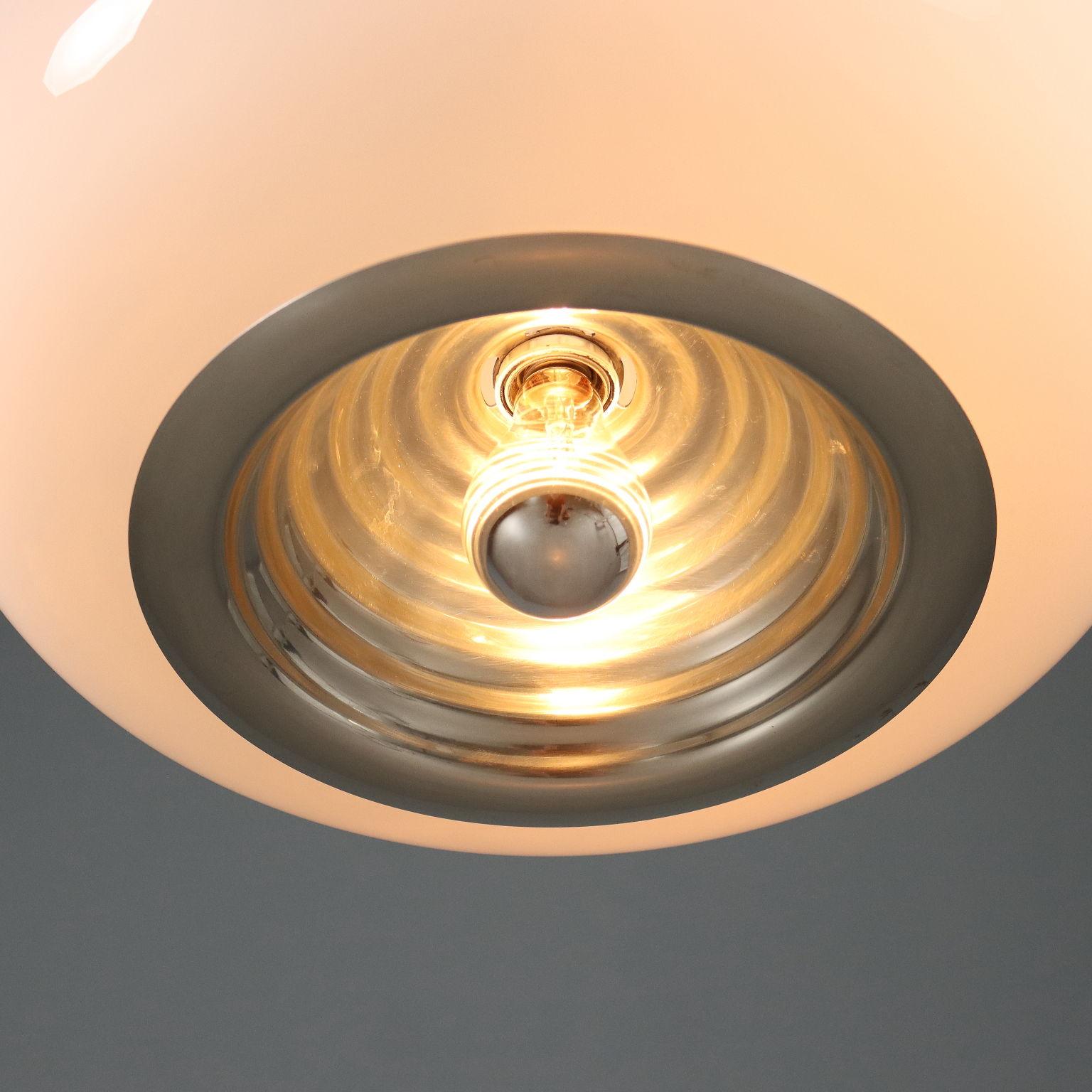 Alluminio Lampada 'Black & White' di Pier Giacomo e Achille Castiglioni anni 70-80 in vendita
