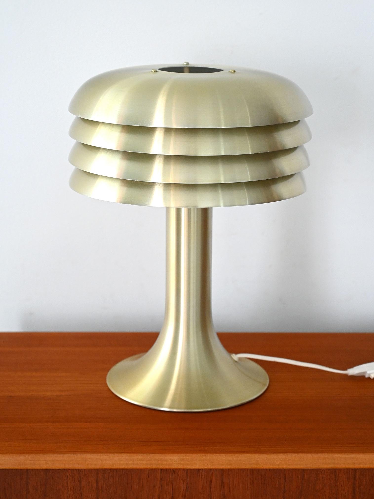 Aluminum Lampada BN-26 di Hans-Agne Jakobsson For Sale