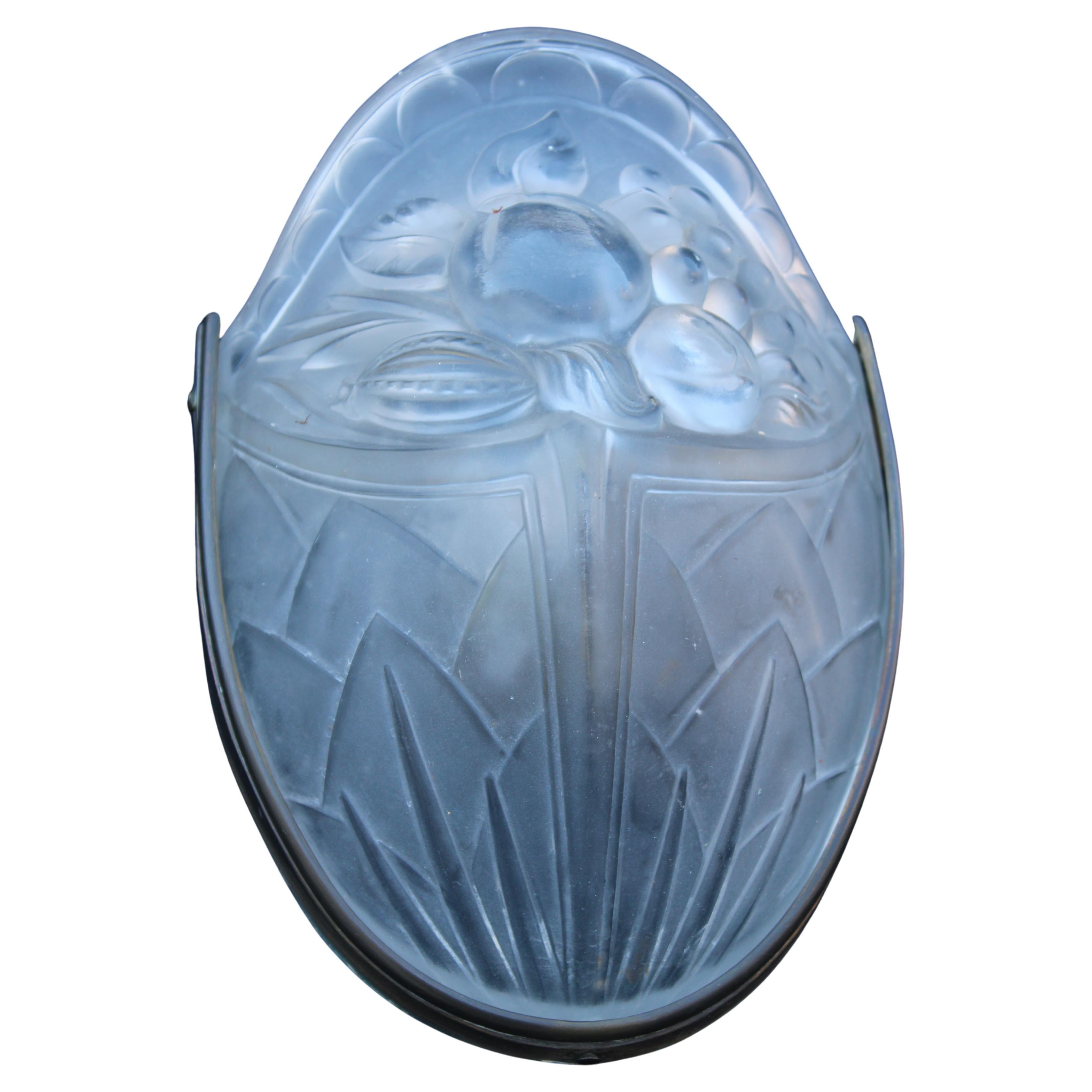 Lampada da parete in cristallo opaco e ottone Art Deco 1930