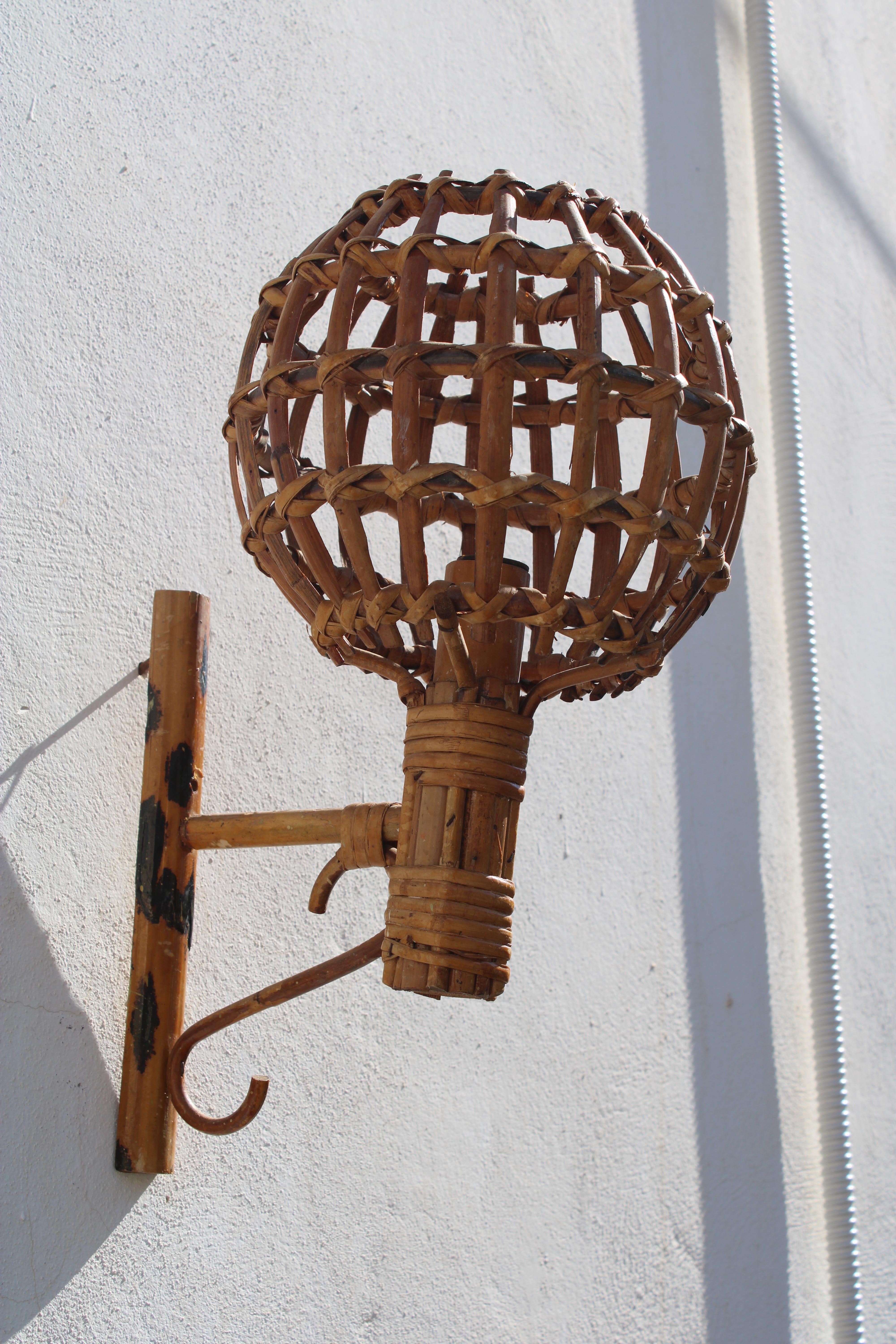 Mid-Century Modern Italy Mid-century design 1950s woven bamboo wall lamp For Sale