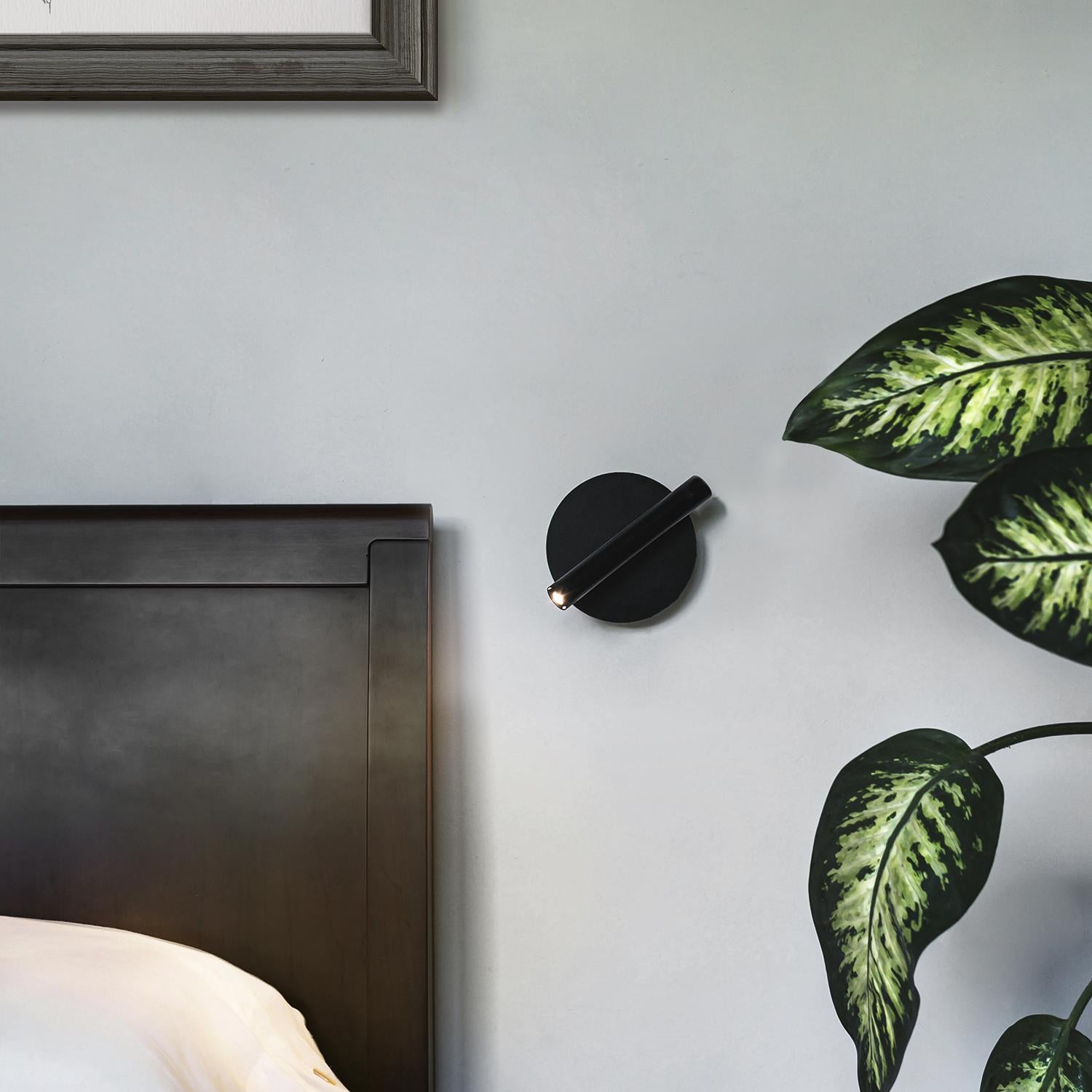 Lampada da parete applique moderna da lettura per camera da letto nero In condizioni Nuovo in vendita a Frossasco, IT
