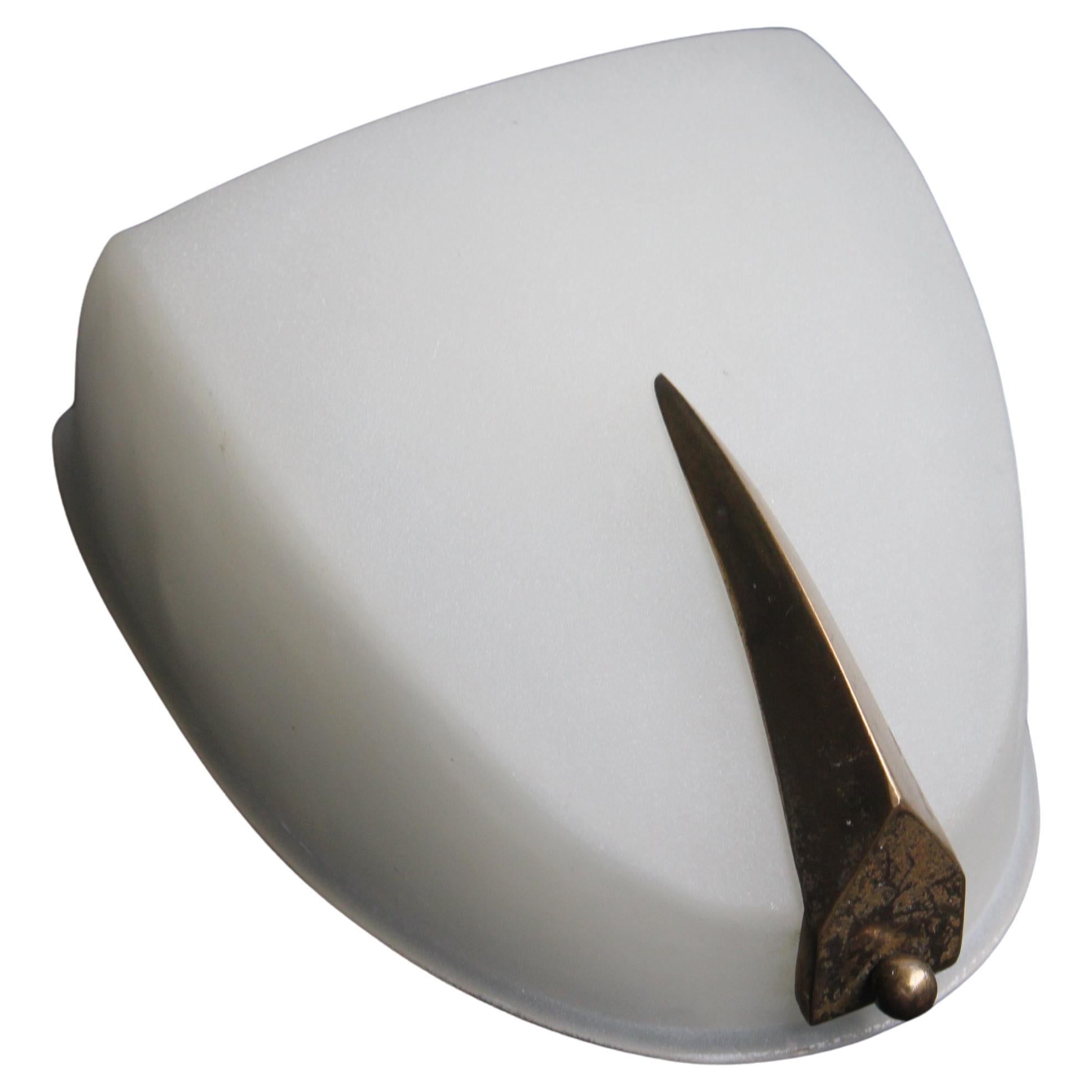 Lampada da parete Italiana in vetro e ottone forma geometrica Arredoluce style