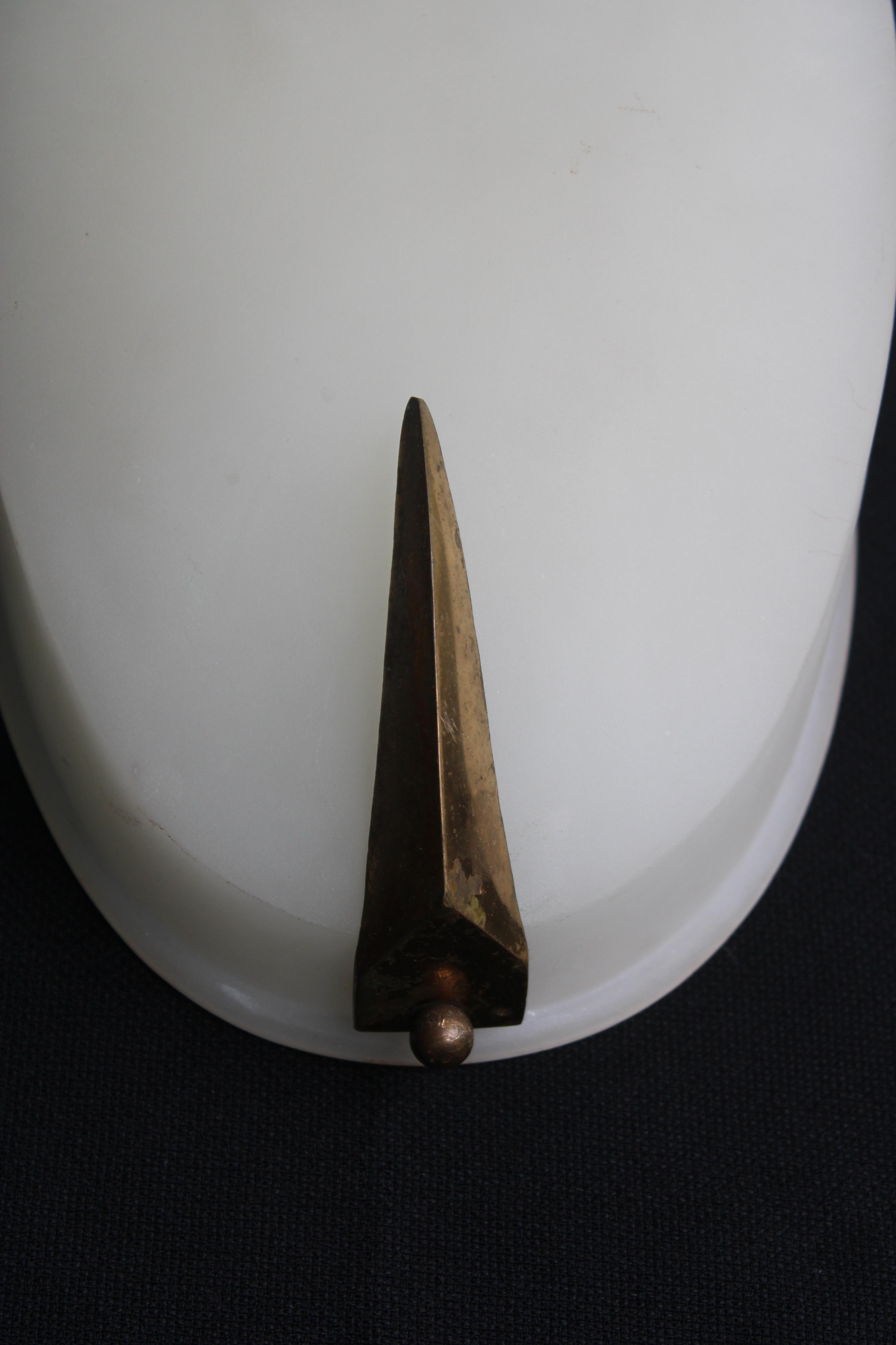 Lampada da parete Italiana in vetro ottone forma geometrica Arredoluce style (Italienisch) im Angebot