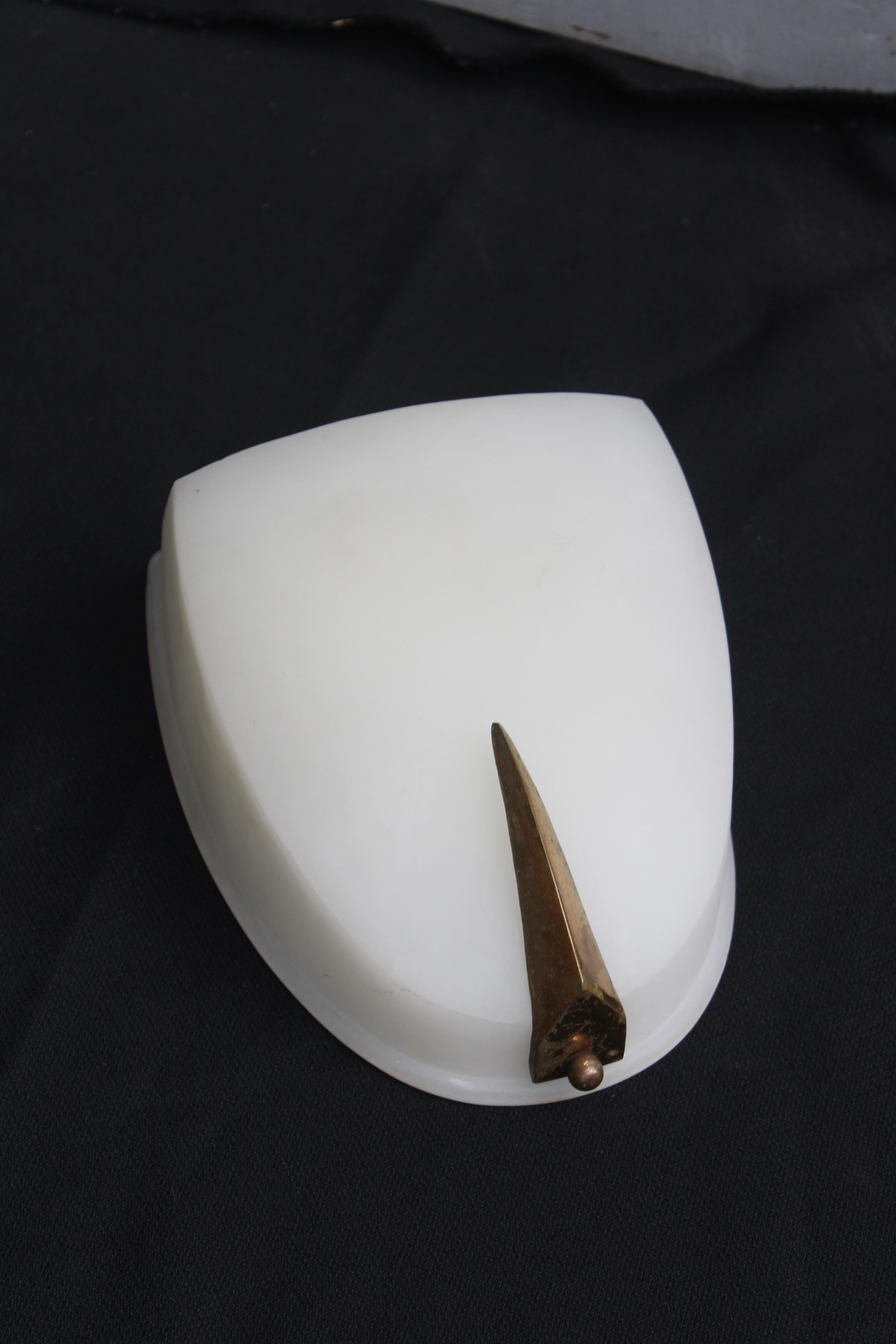 Lampada da parete Italiana in vetro ottone forma geometrica Arredoluce style im Angebot 2