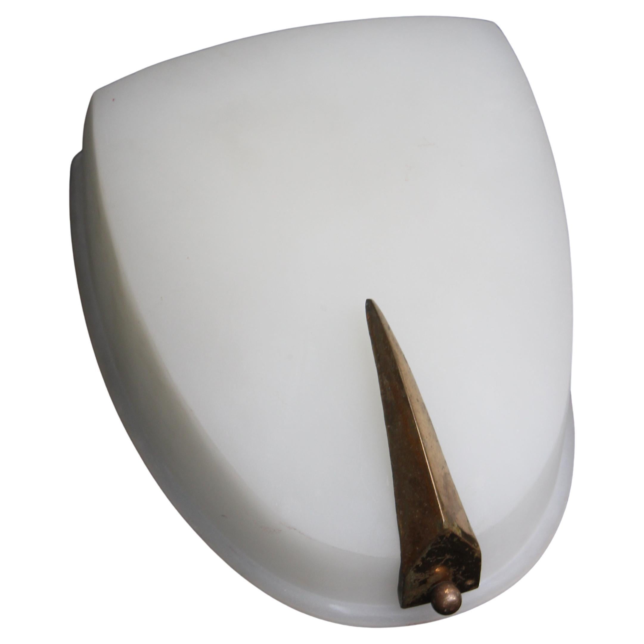 Lampada da parete Italiana in vetro ottone forma geometrica Arredoluce style