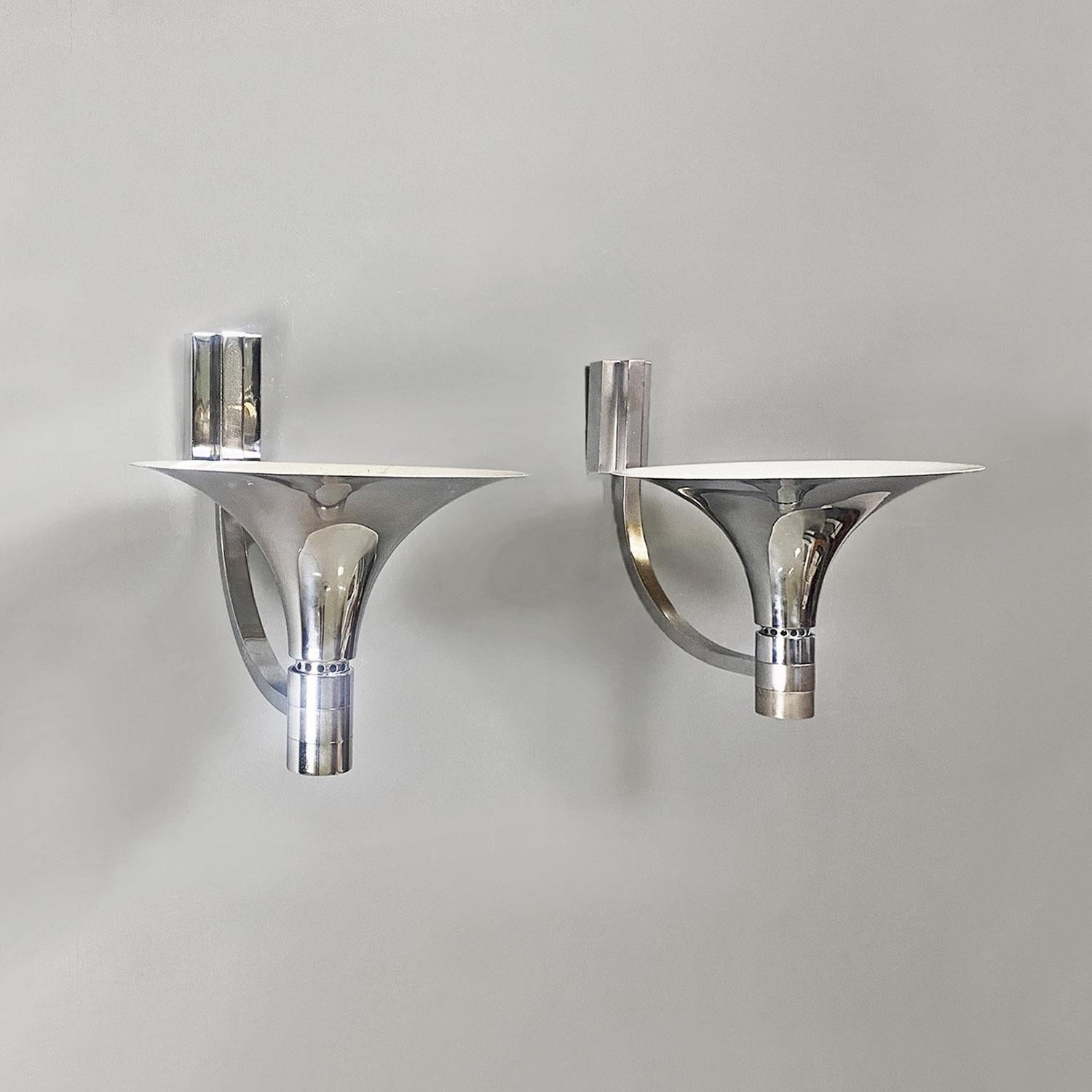Late 20th Century AM/AS Italian wall lamp by Franco Albini and Franca Helg for SIrrah, 1969 For Sale