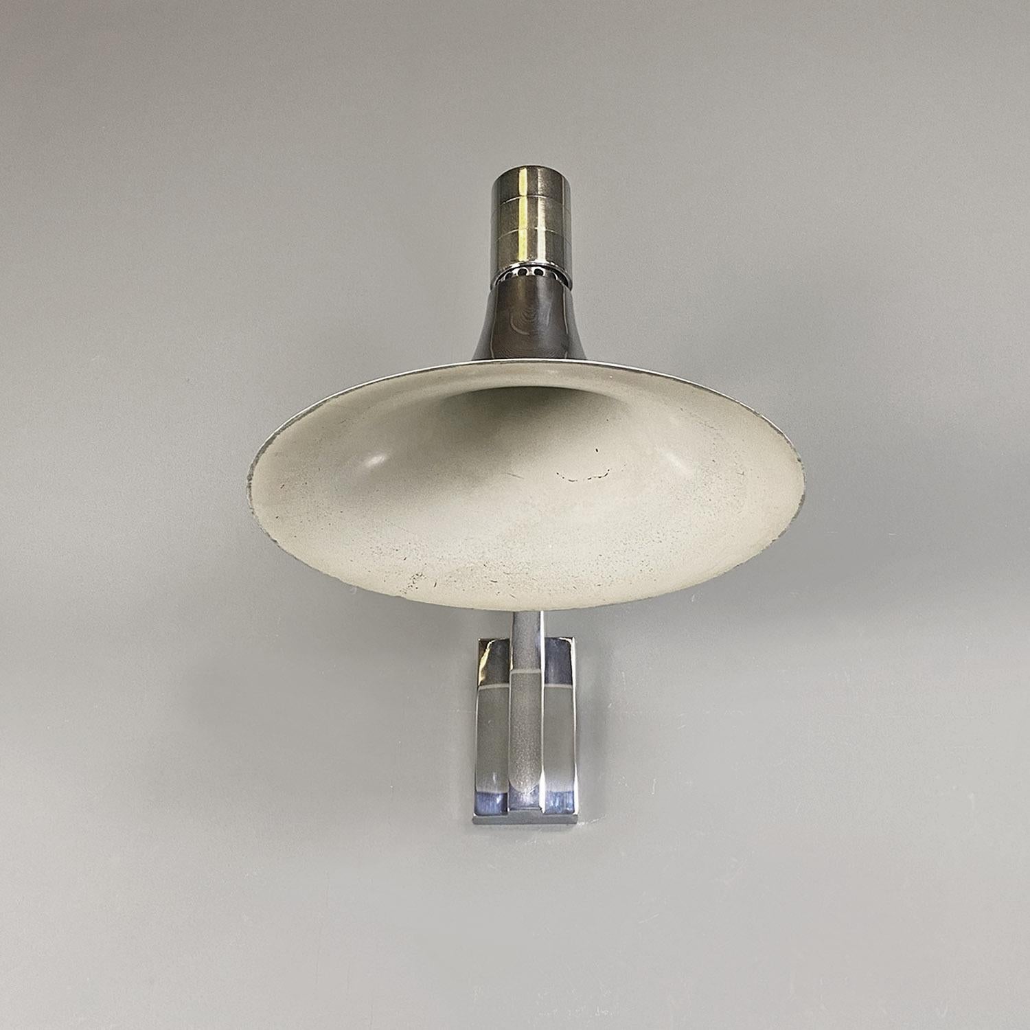 Italian modern AM/AS wall lamp by Franco Albini and Franca Helg for SIrrah, 1969 For Sale 1