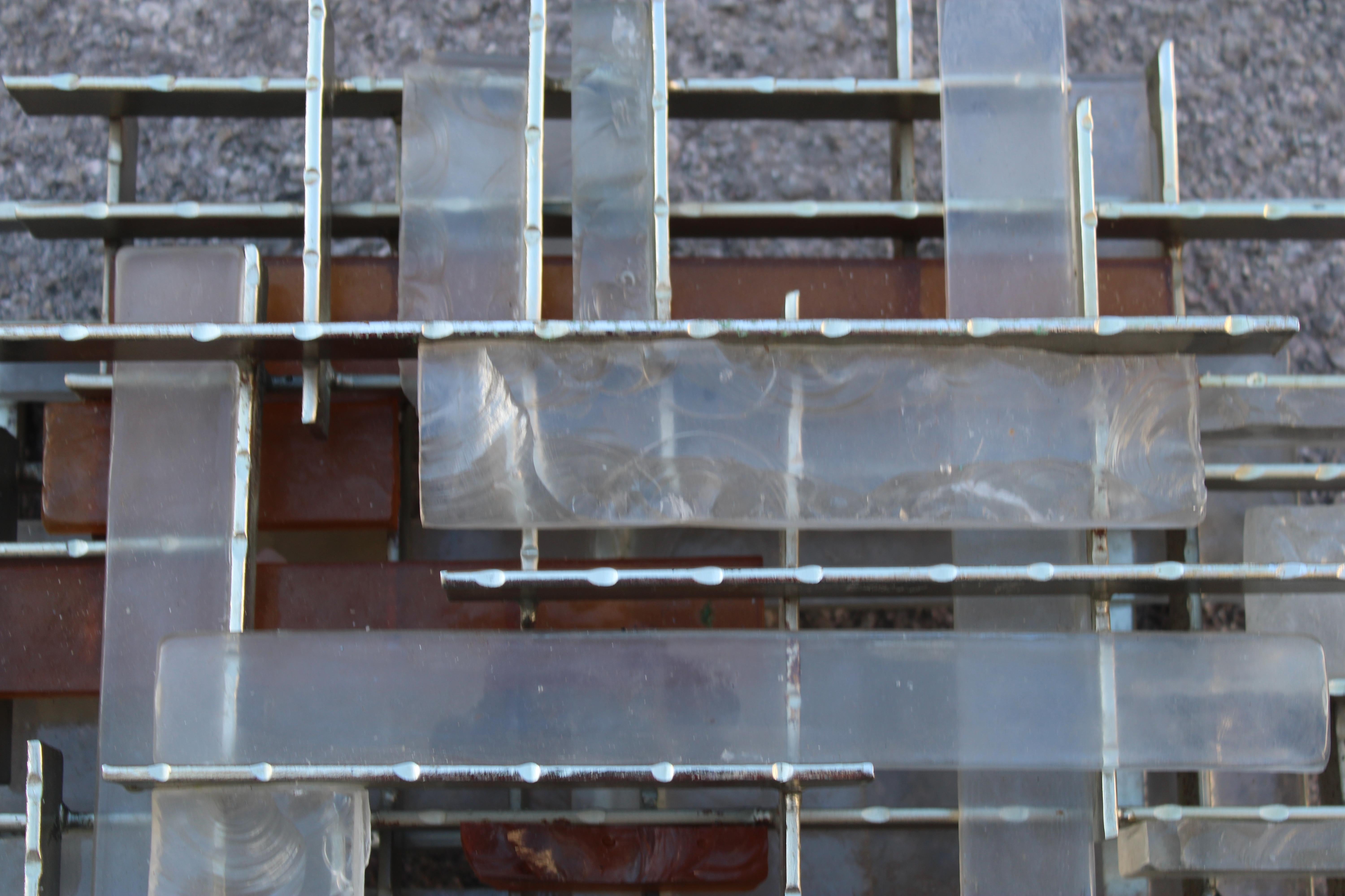 Poliarte Brutalista Minimalista Italia años 60 Murano y Metal Lámpara de Pared en venta 3