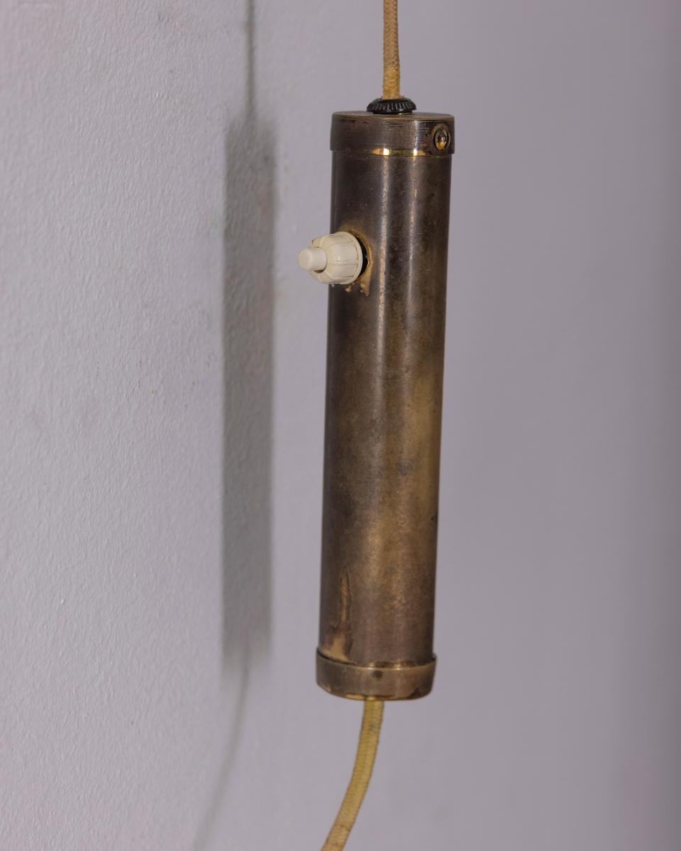 Lampada da parete vintage regolabile in ottone anni '50 design Italiano en vente 2
