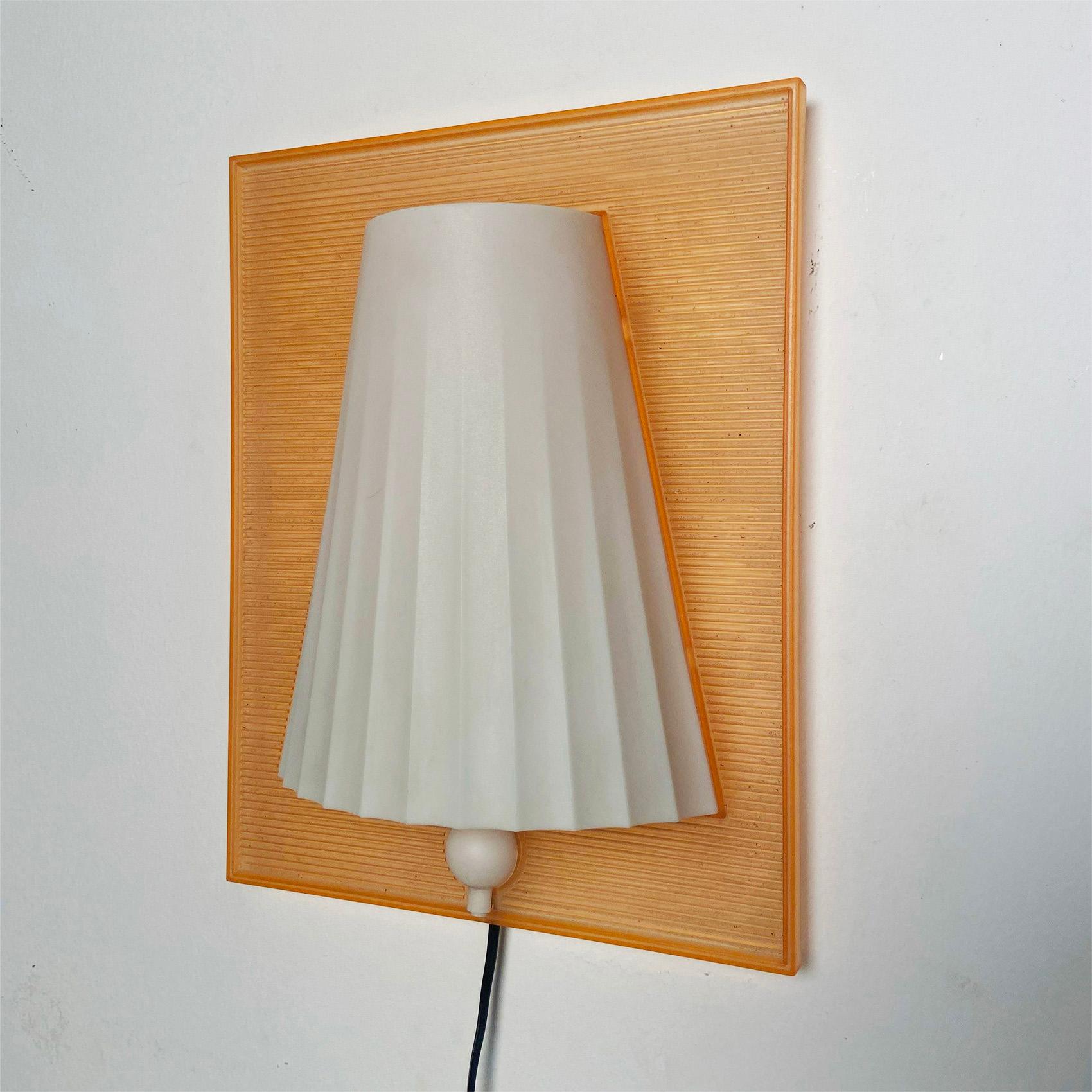 Moderne Lampada da parete Walla Walla disegnata da Philippe Starck e prodotta Flos 1994 en vente