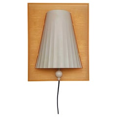 Lampada da parete Walla Walla disegnata da Philippe Starck e prodotta Flos 1994