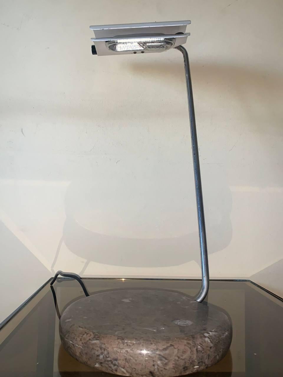 Hand-Knotted Tegola vintage desk lamp by Bruno Gecchelin for Skipper and Pollux, 70s For Sale